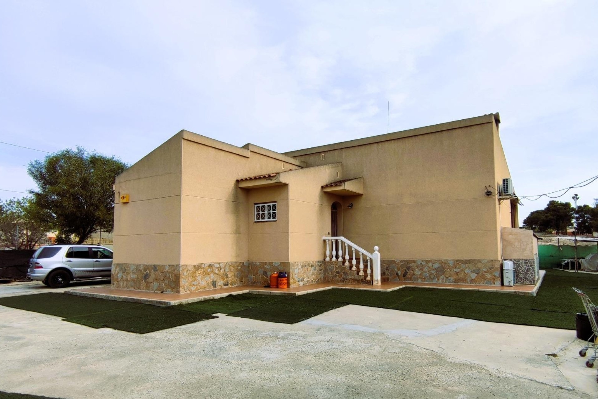 Herverkoop - Finca Landelijk pand -
Alicante