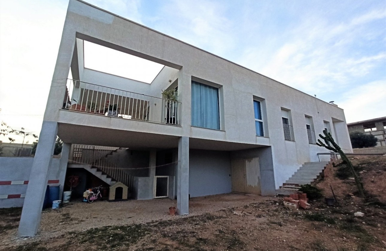 Herverkoop - Finca Landelijk pand -
Alicante