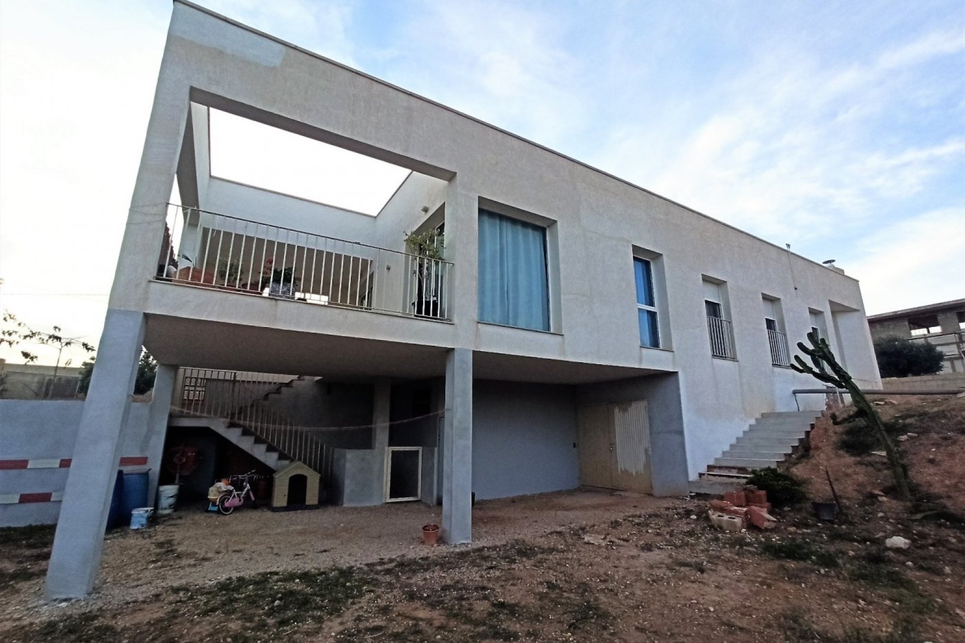 Herverkoop - Finca Landelijk pand -
Alicante