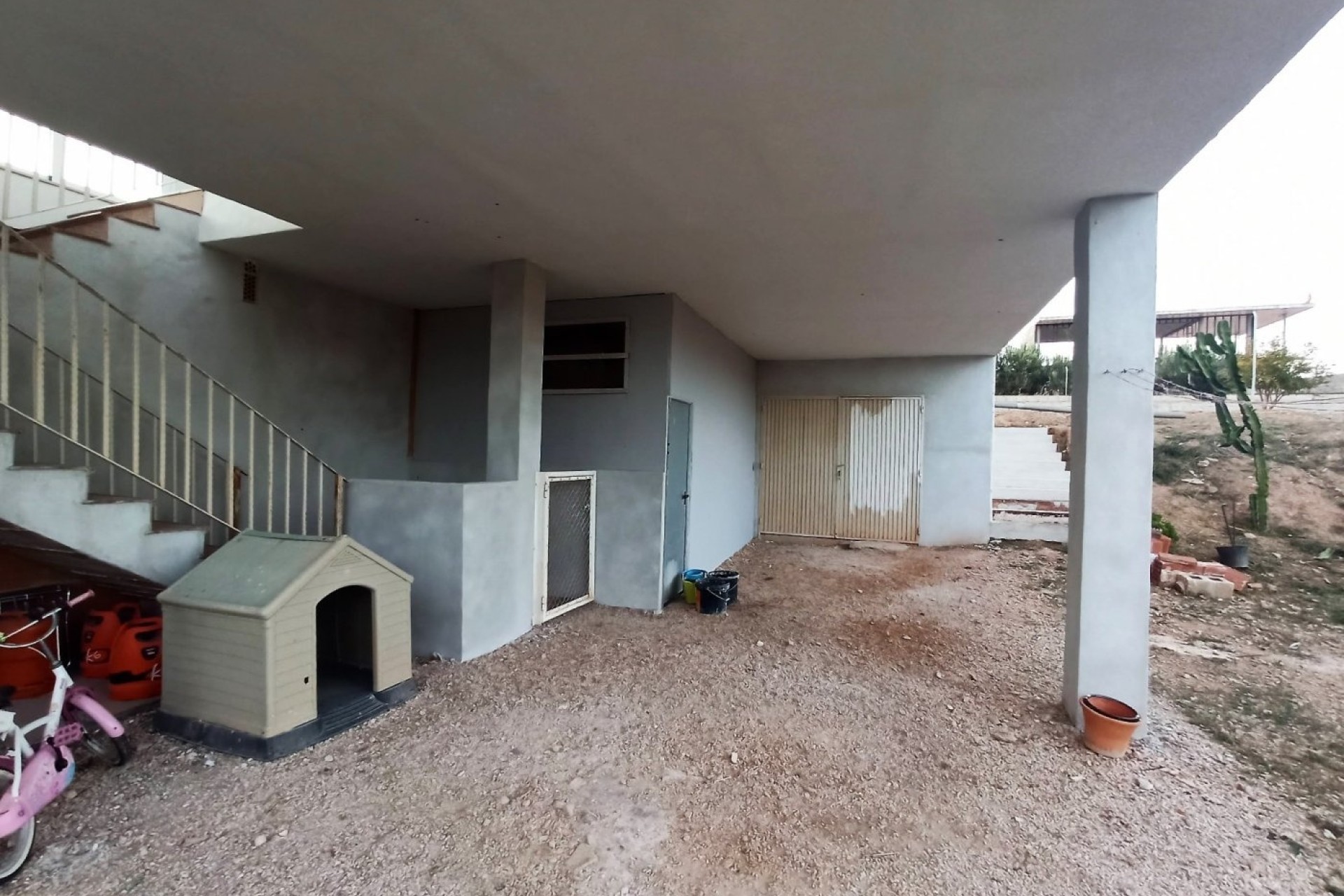 Herverkoop - Finca Landelijk pand -
Alicante