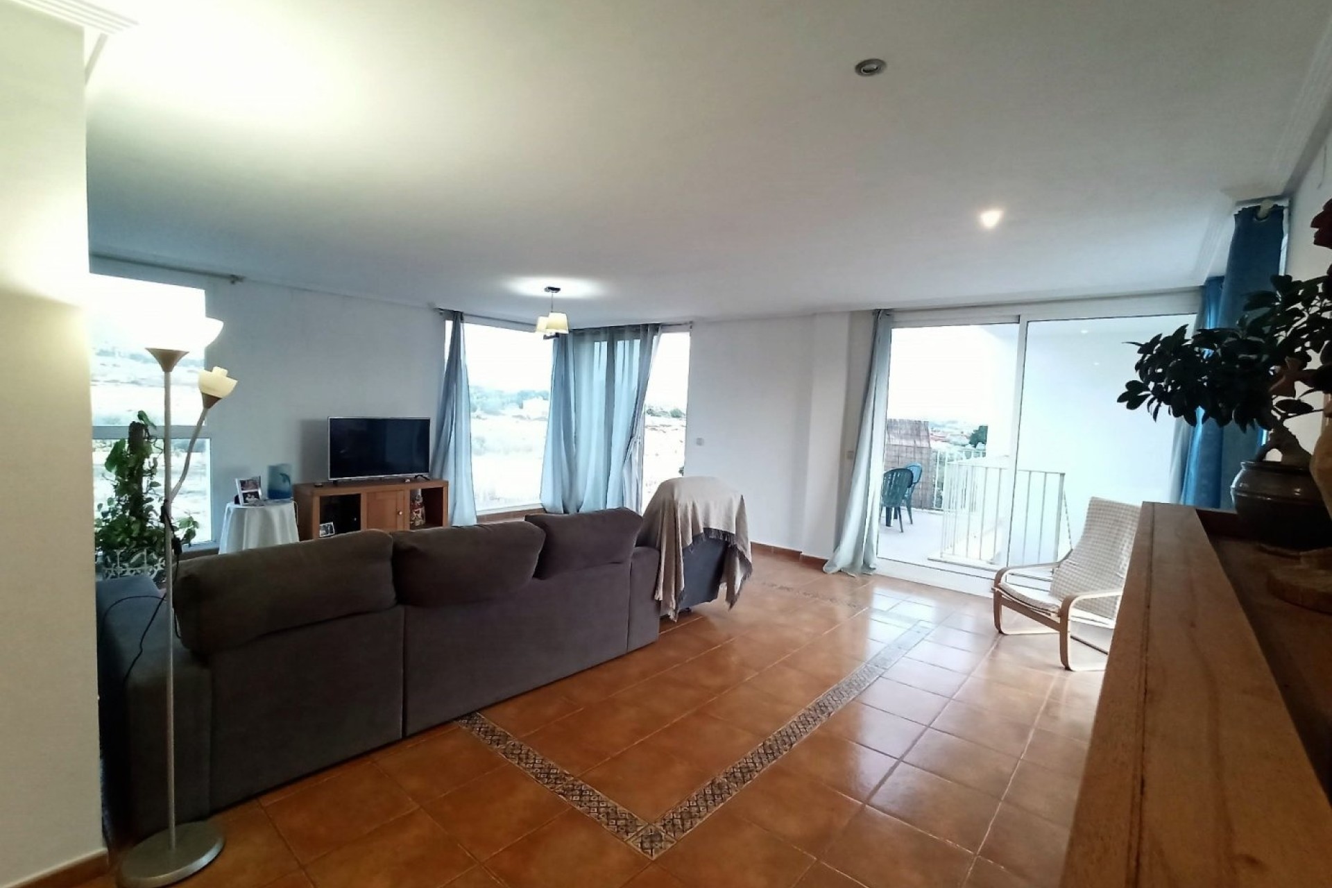 Herverkoop - Finca Landelijk pand -
Alicante