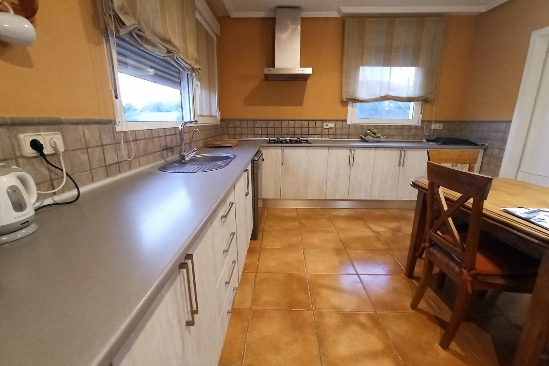 Herverkoop - Finca Landelijk pand -
Alicante