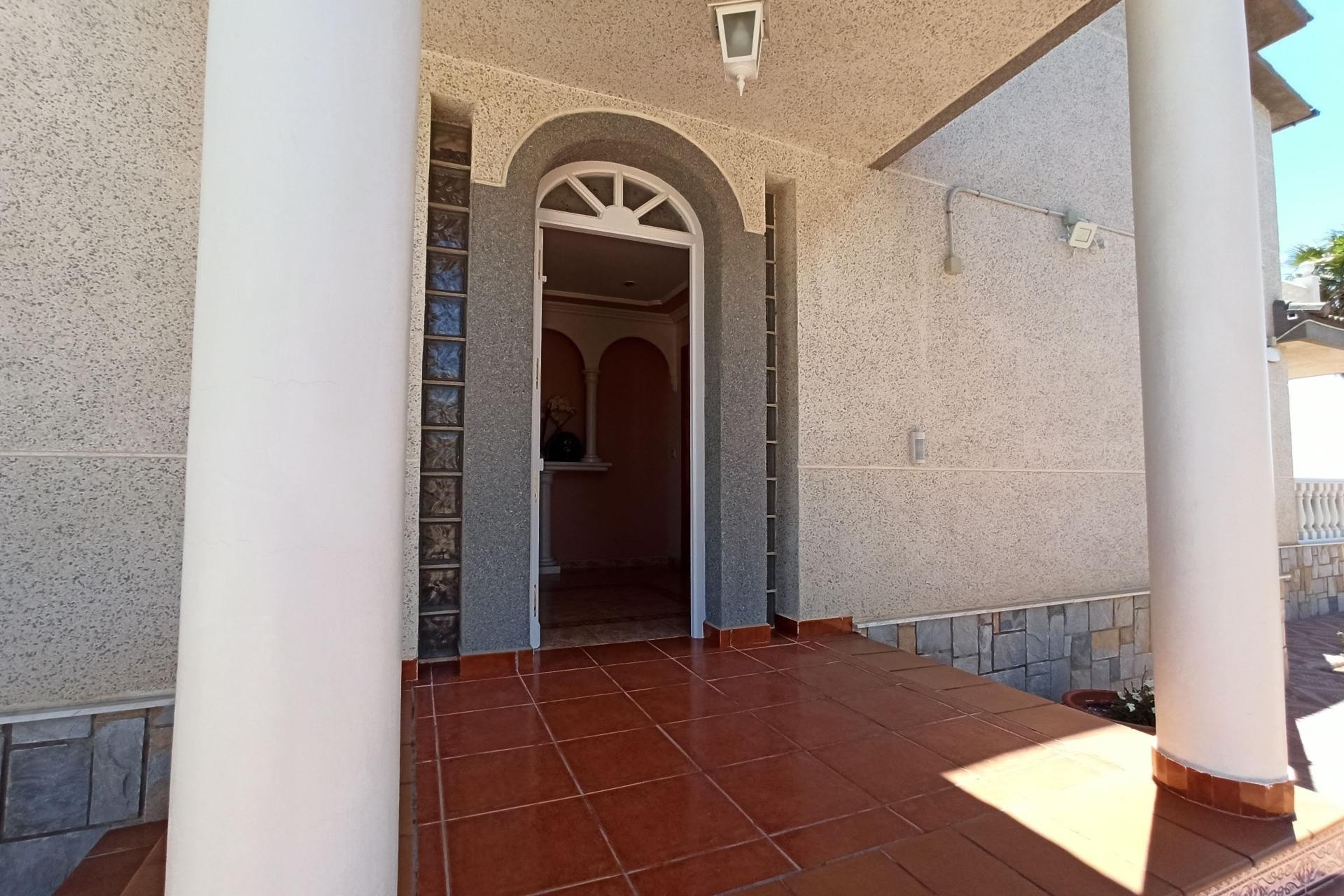 Herverkoop - Finca Landelijk pand -
Alicante