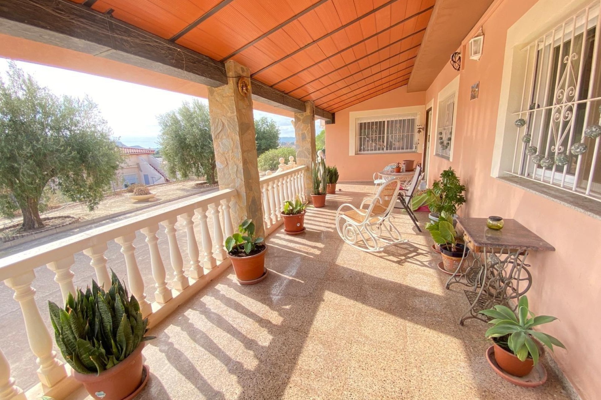 Herverkoop - Finca Landelijk pand -
Alicante