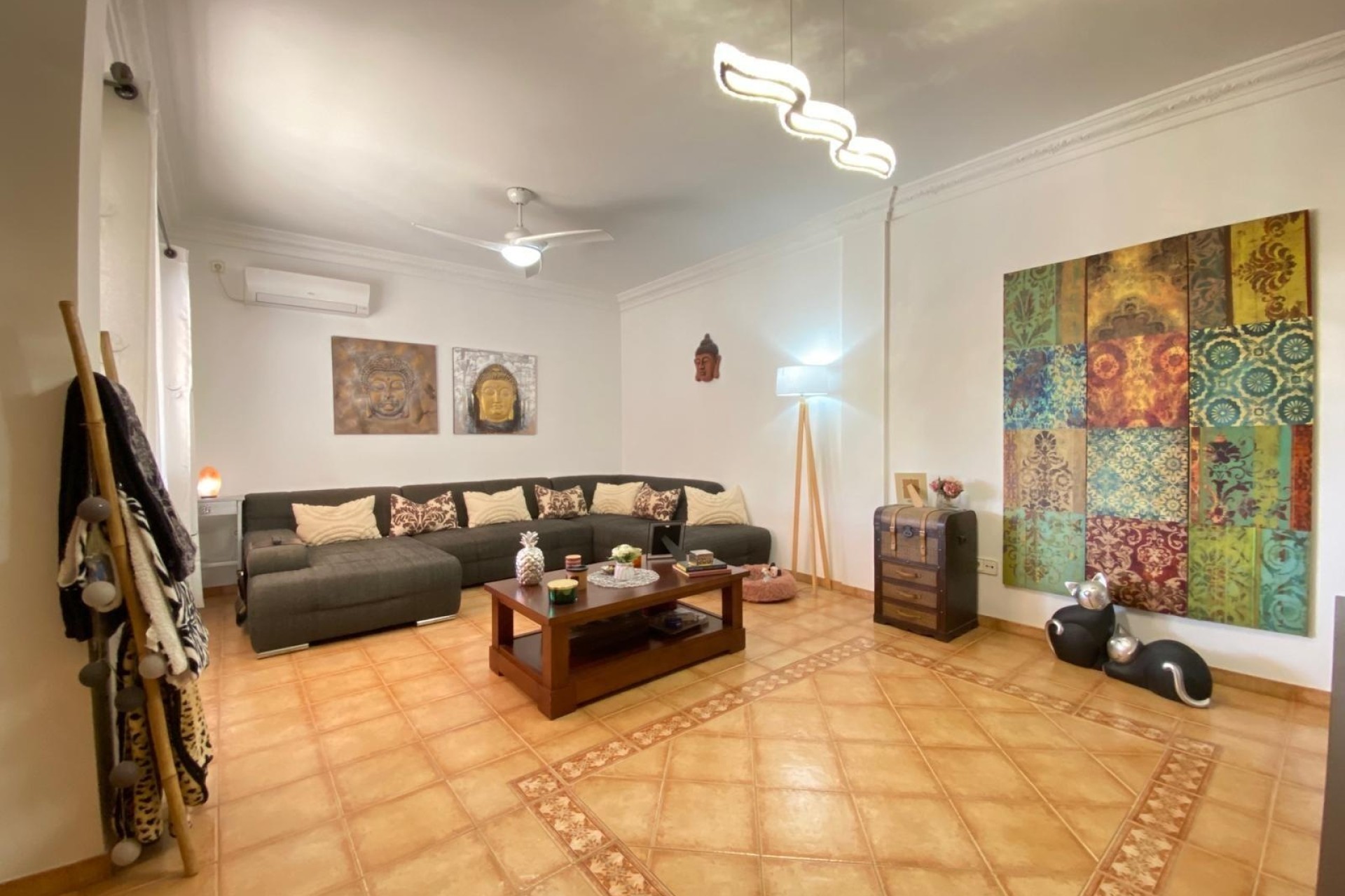 Herverkoop - Finca Landelijk pand -
Alicante