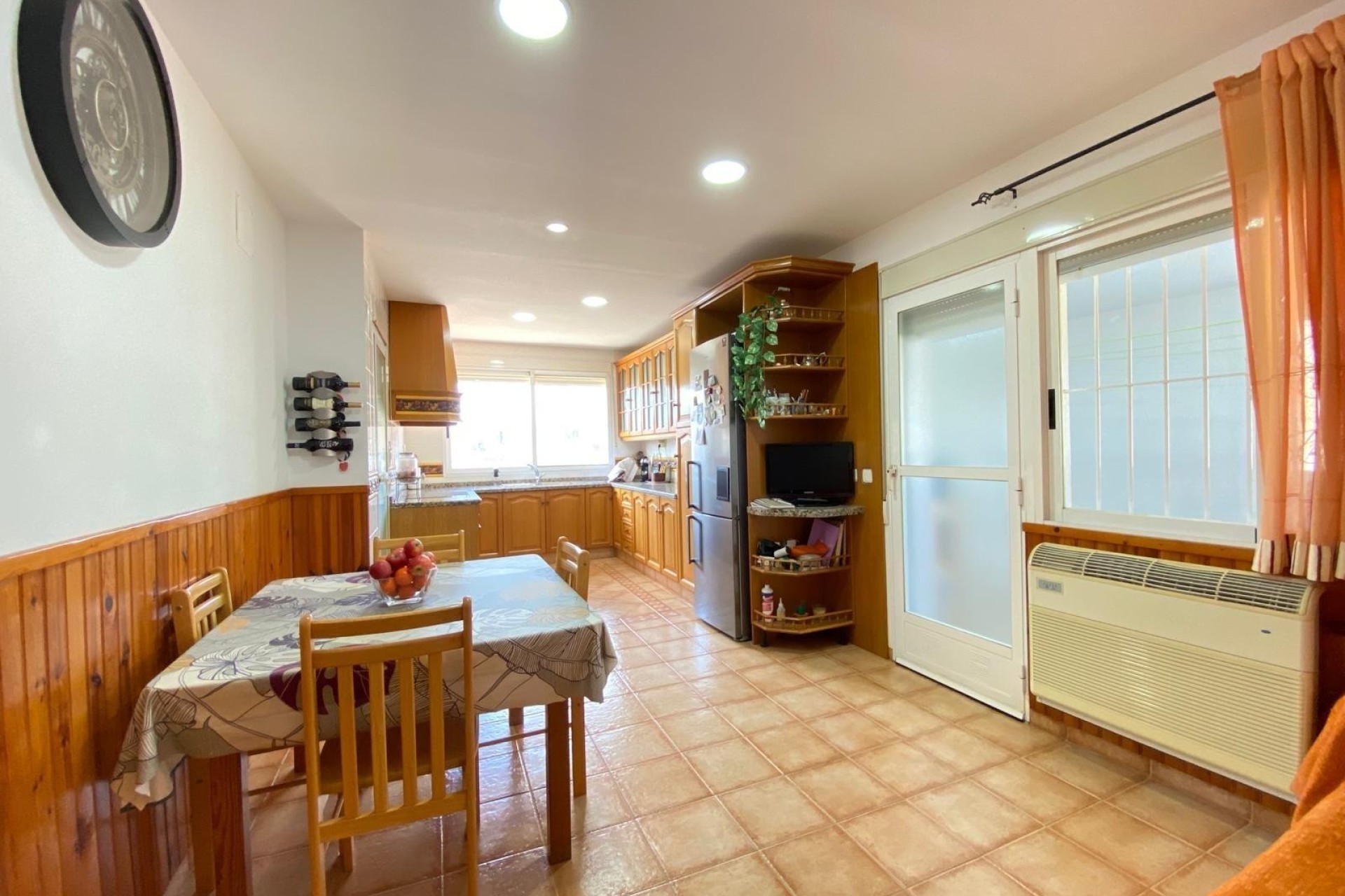 Herverkoop - Finca Landelijk pand -
Alicante