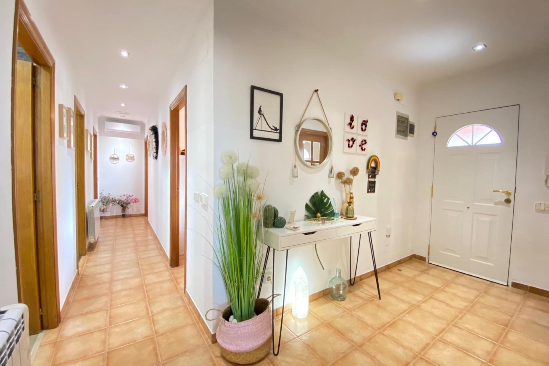 Herverkoop - Finca Landelijk pand -
Alicante