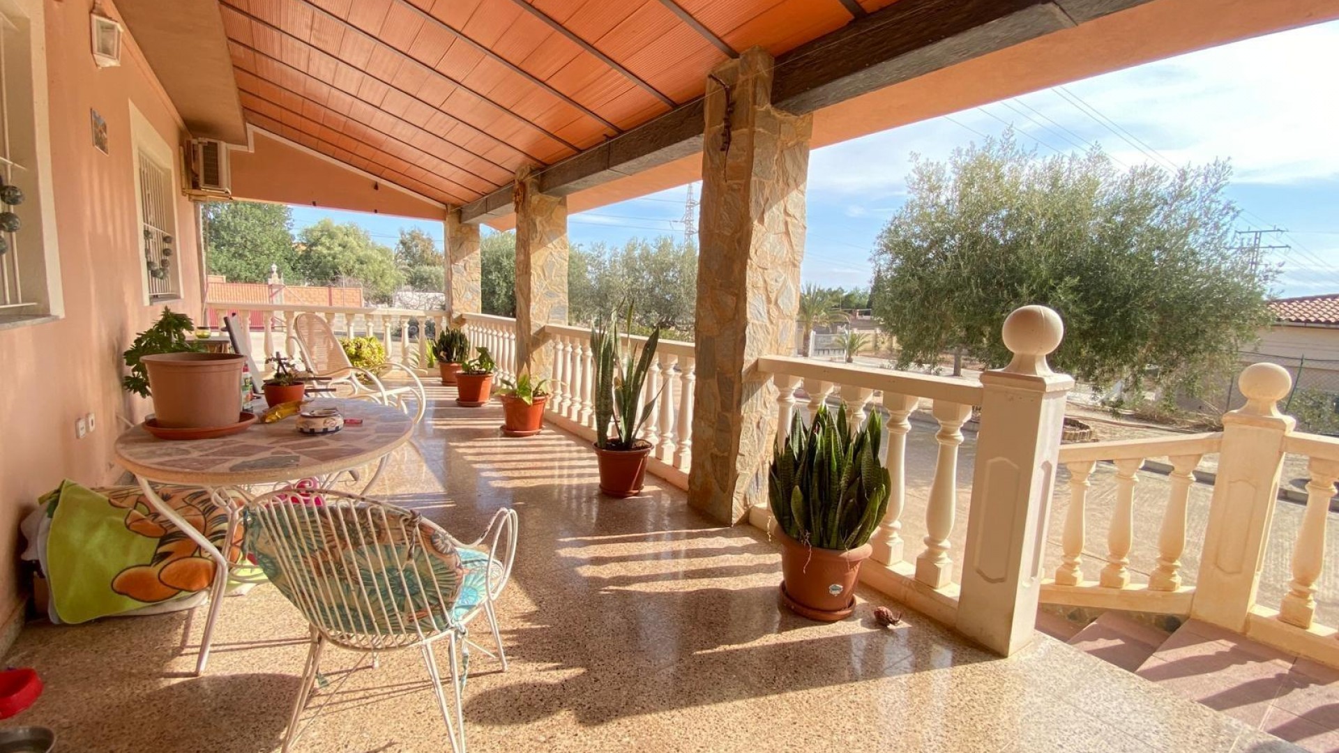 Herverkoop - Finca Landelijk pand -
Alicante