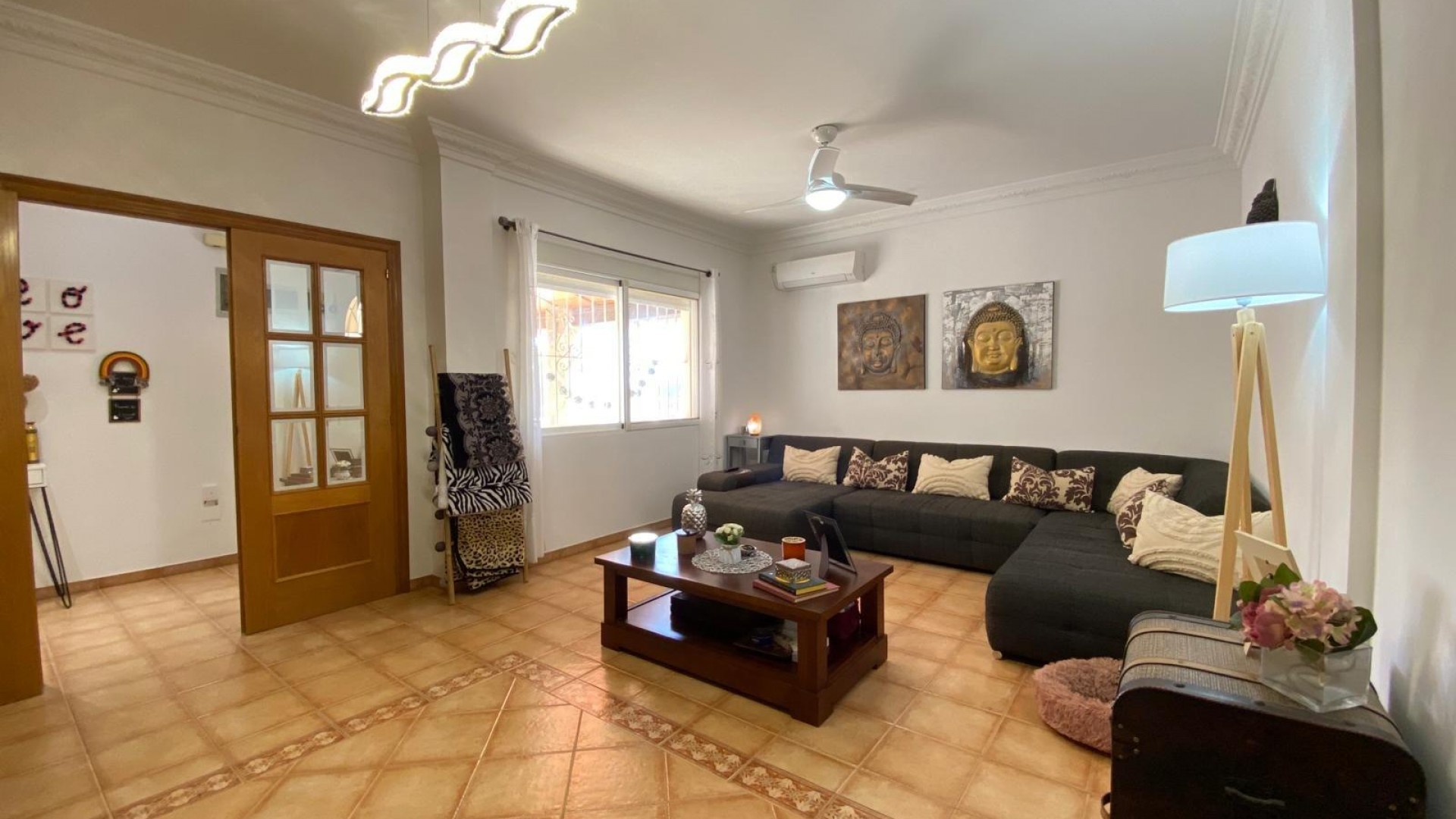 Herverkoop - Finca Landelijk pand -
Alicante