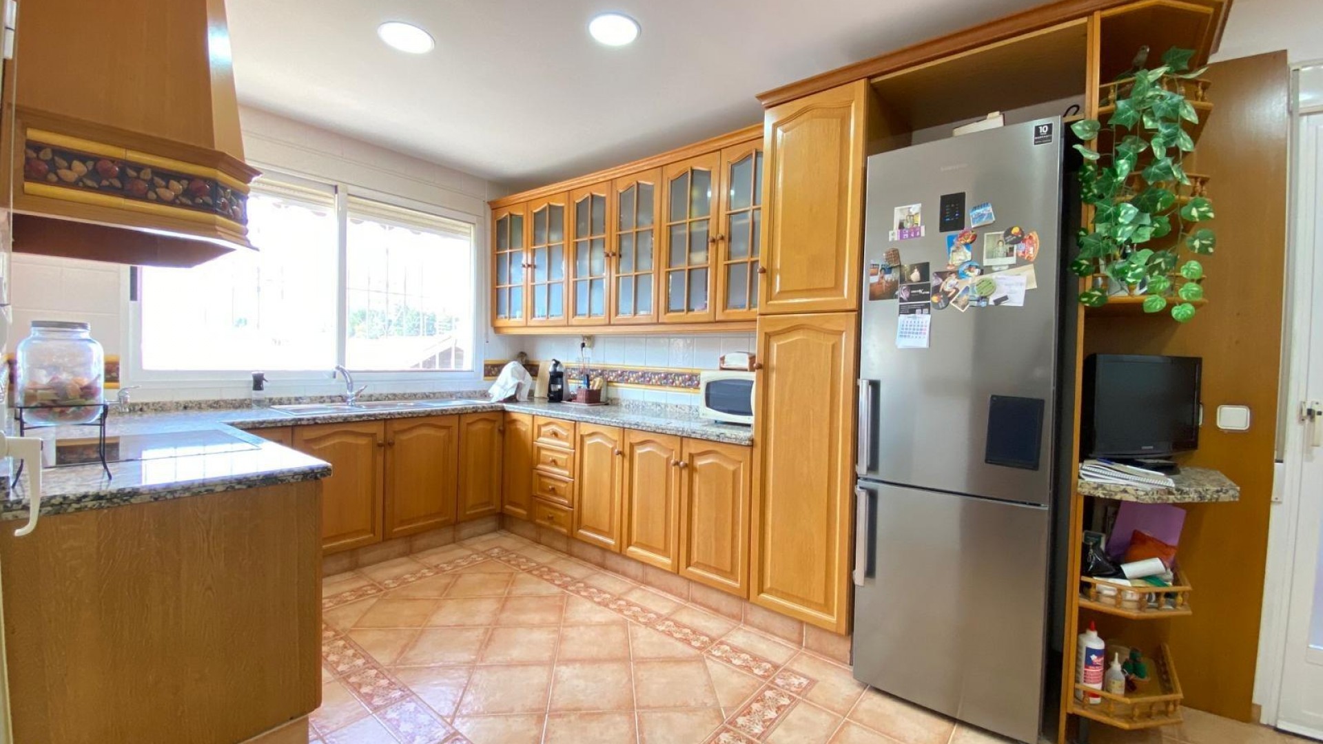 Herverkoop - Finca Landelijk pand -
Alicante