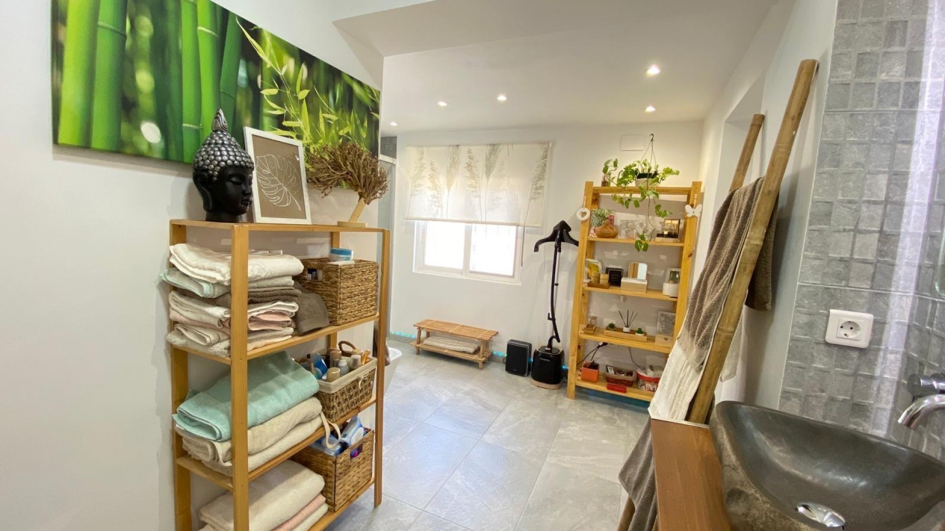 Herverkoop - Finca Landelijk pand -
Alicante