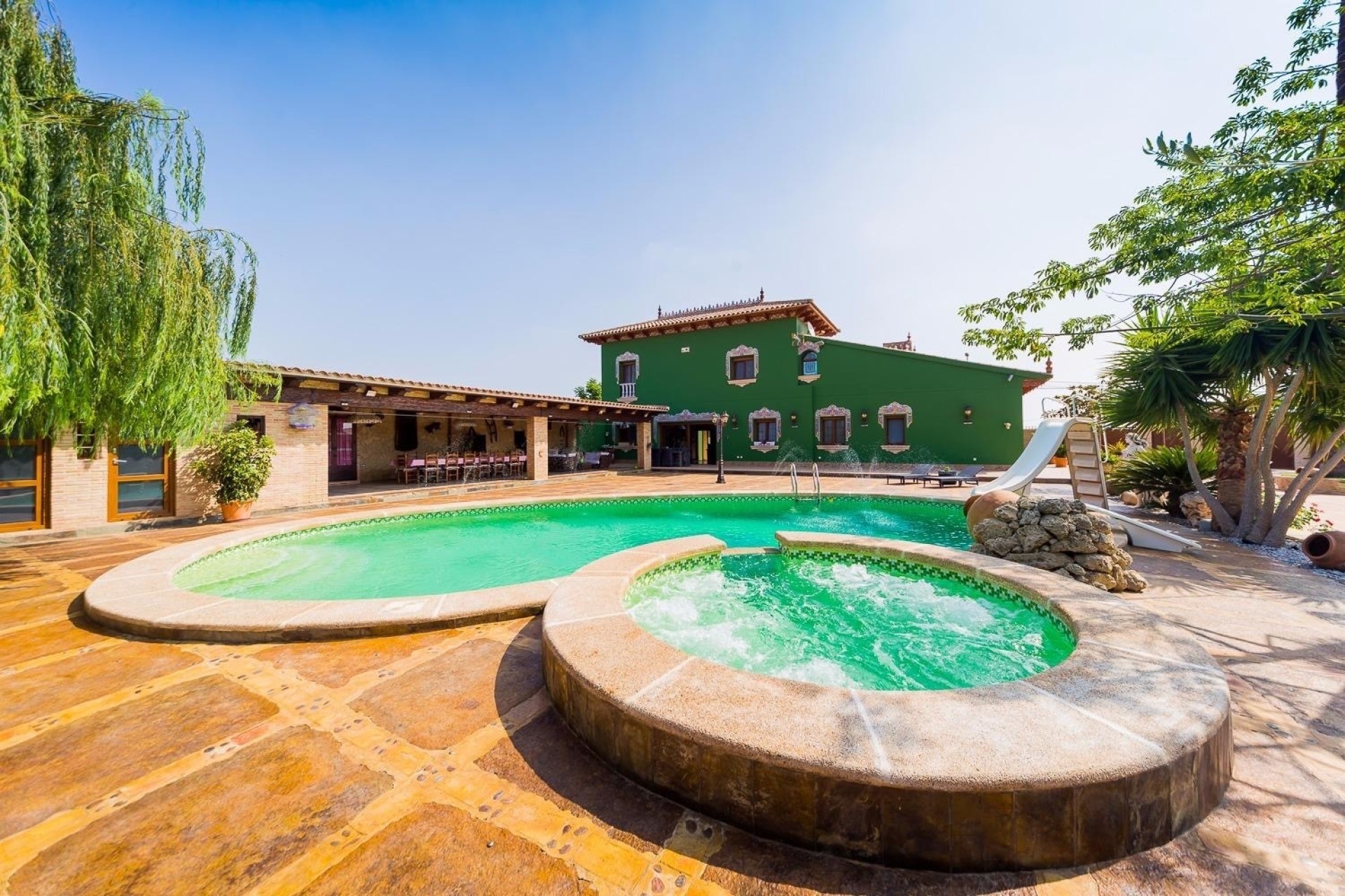 Herverkoop - Finca Landelijk pand -
Almoradí