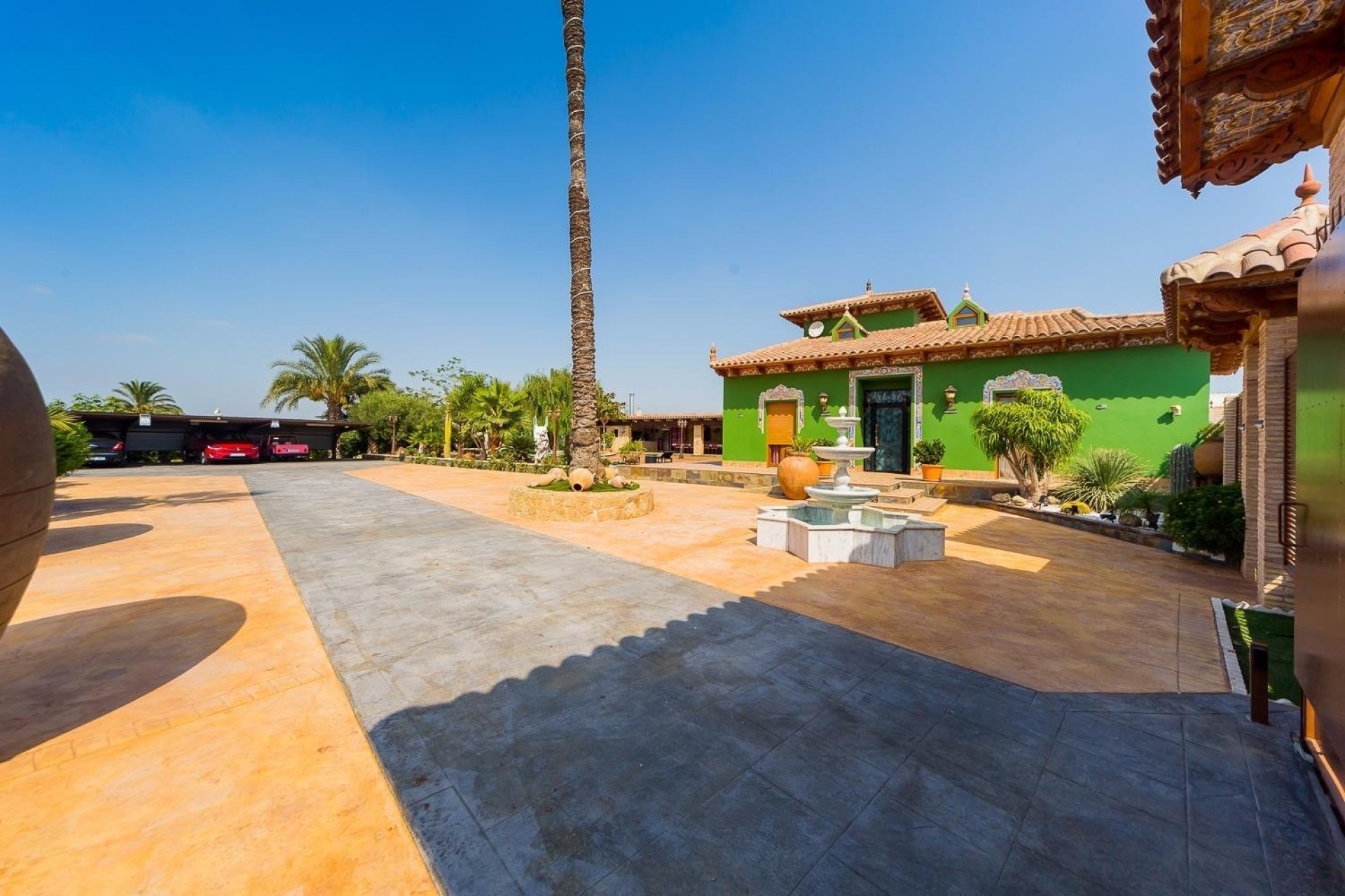 Herverkoop - Finca Landelijk pand -
Almoradí