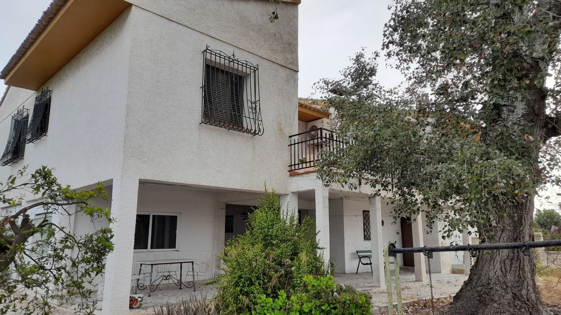 Herverkoop - Finca Landelijk pand -
Benejúzar