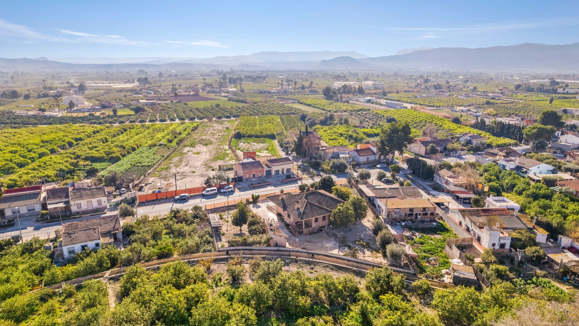 Herverkoop - Finca Landelijk pand -
Beniel - Carretera de Beniel