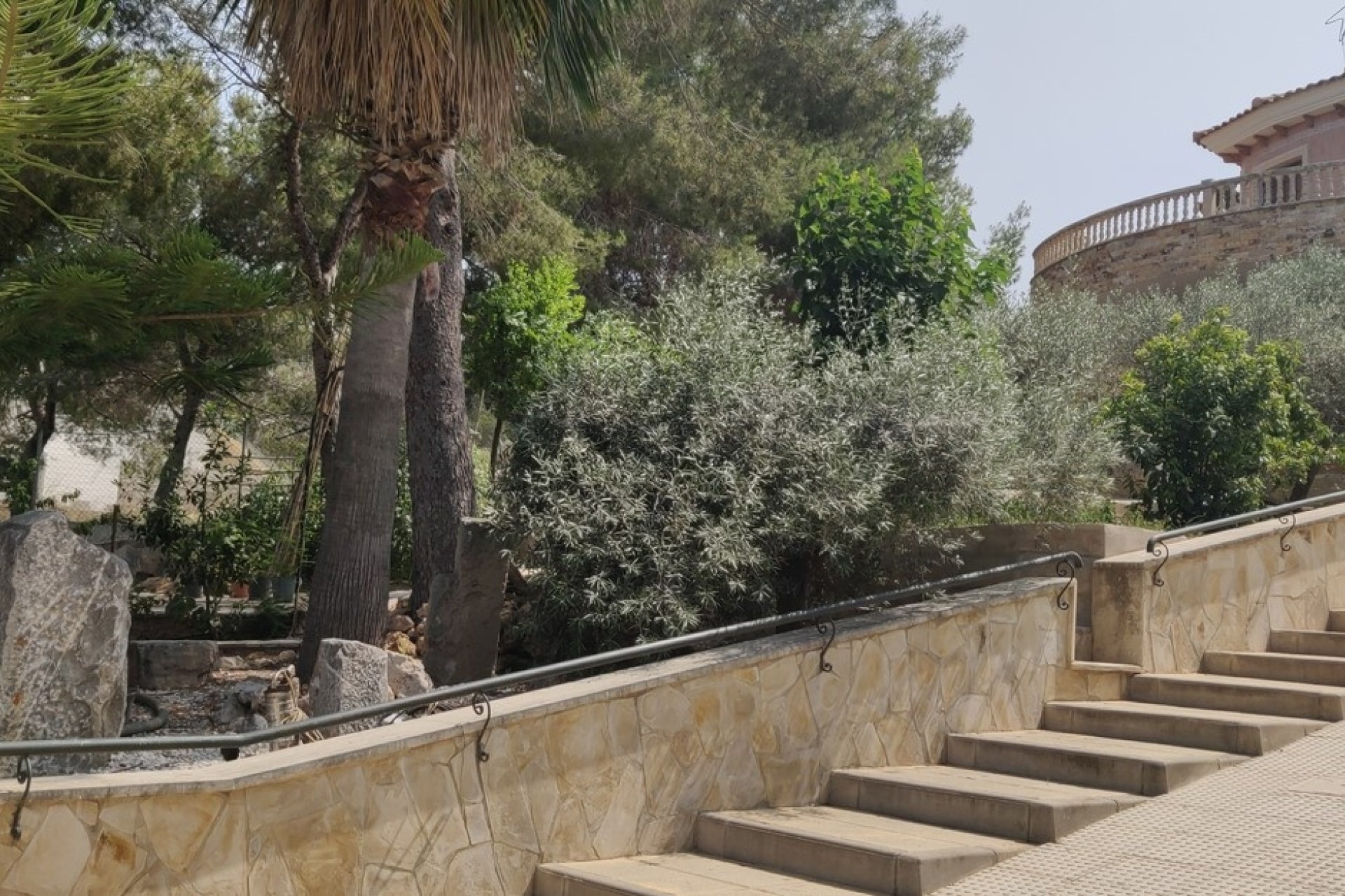 Herverkoop - Finca Landelijk pand -
CAÃADA DE SAN PEDRO