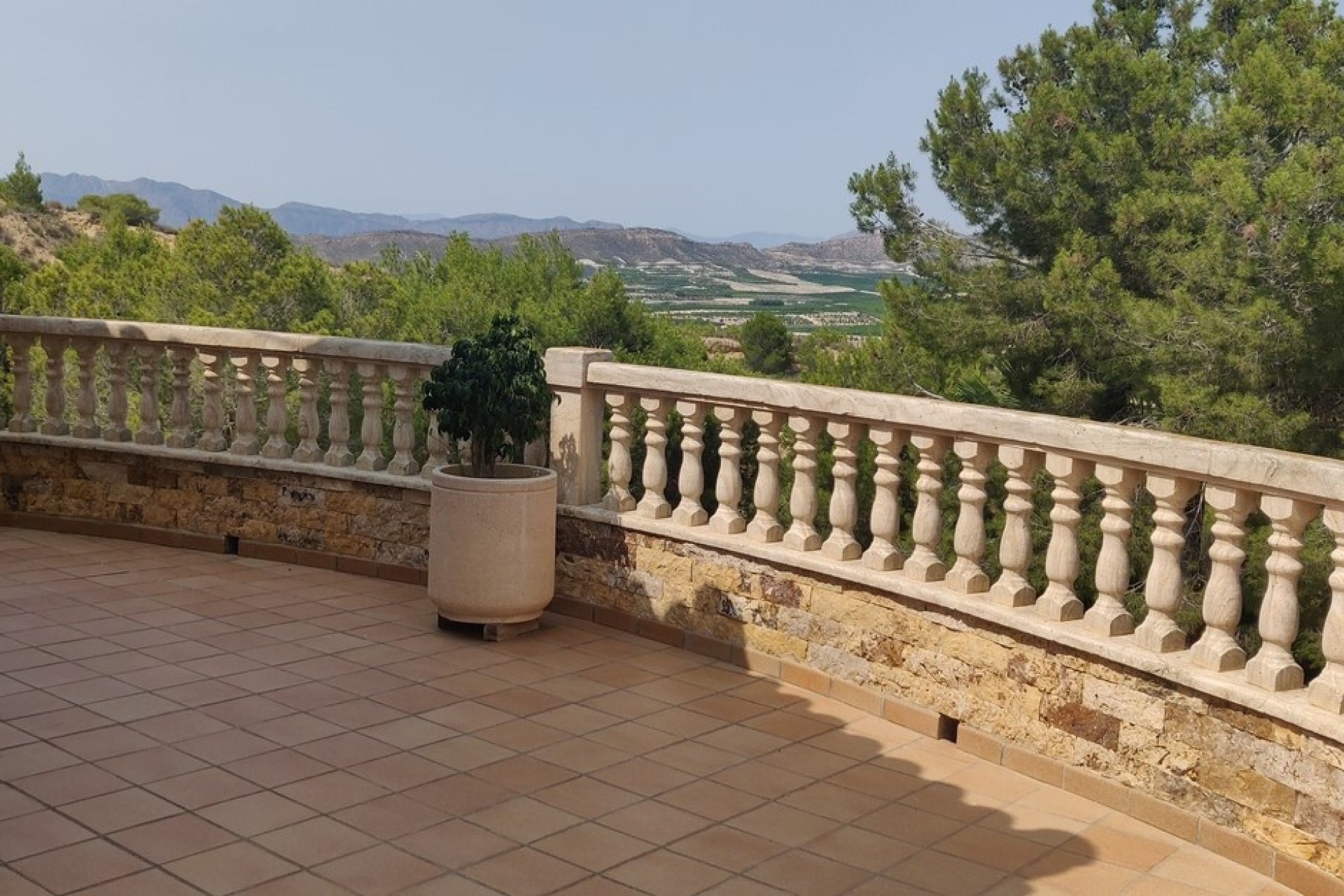 Herverkoop - Finca Landelijk pand -
CAÃADA DE SAN PEDRO