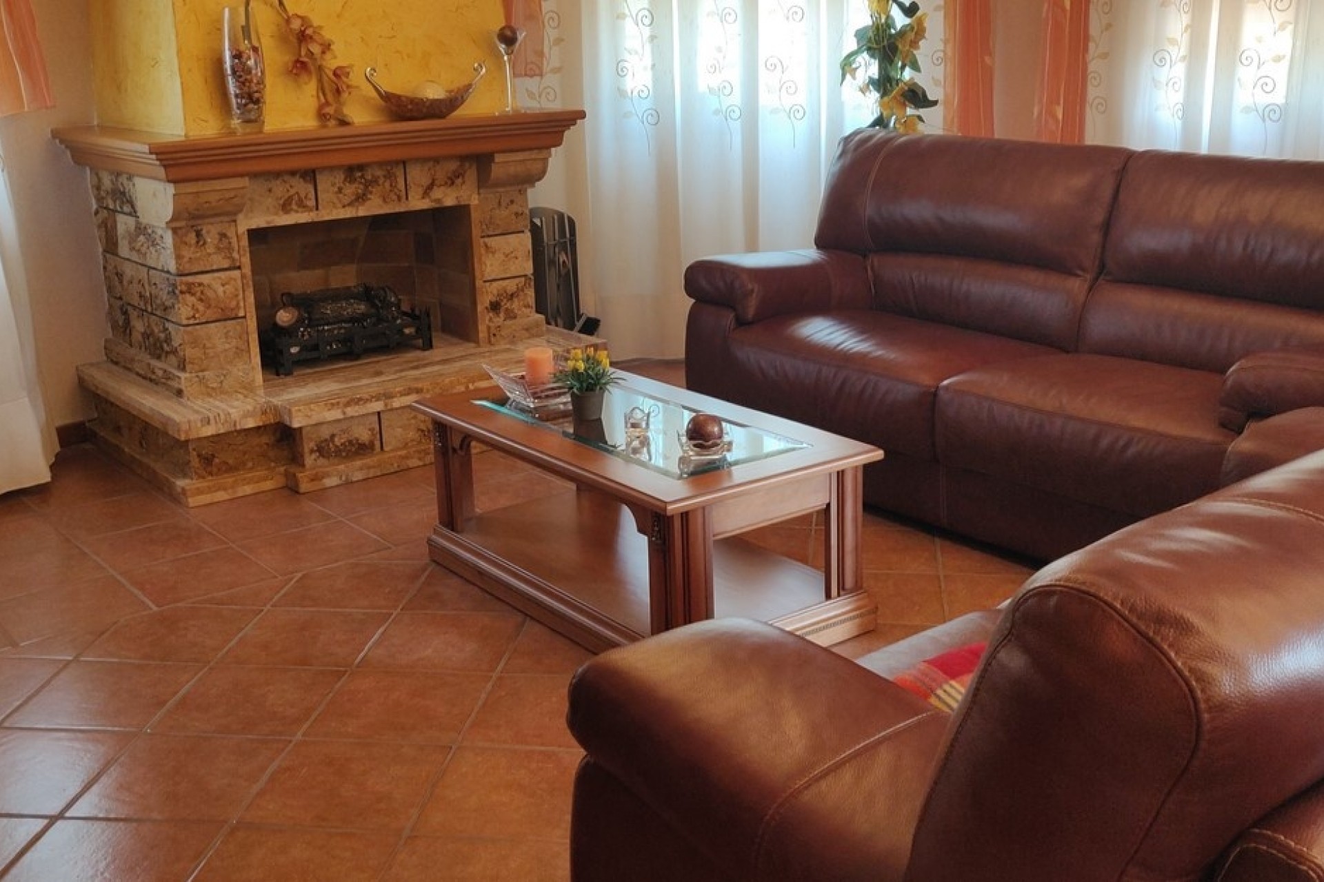 Herverkoop - Finca Landelijk pand -
CAÃADA DE SAN PEDRO