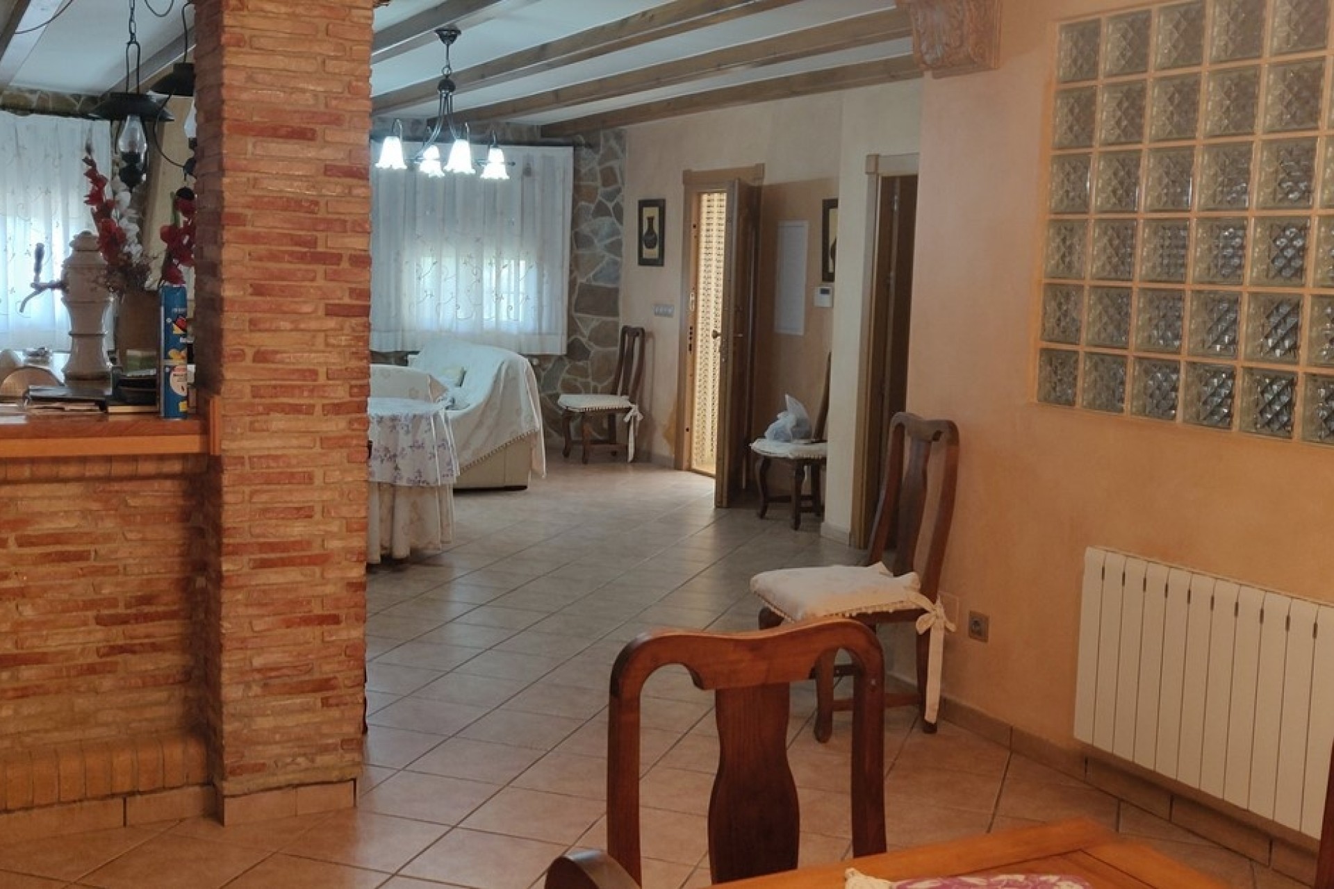 Herverkoop - Finca Landelijk pand -
CAÃADA DE SAN PEDRO