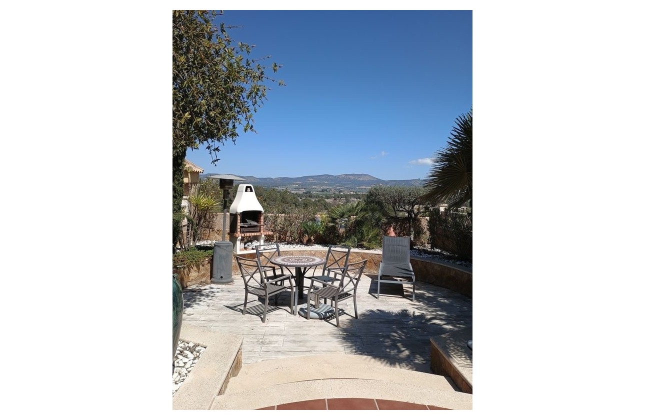 Herverkoop - Finca Landelijk pand -
Castalla