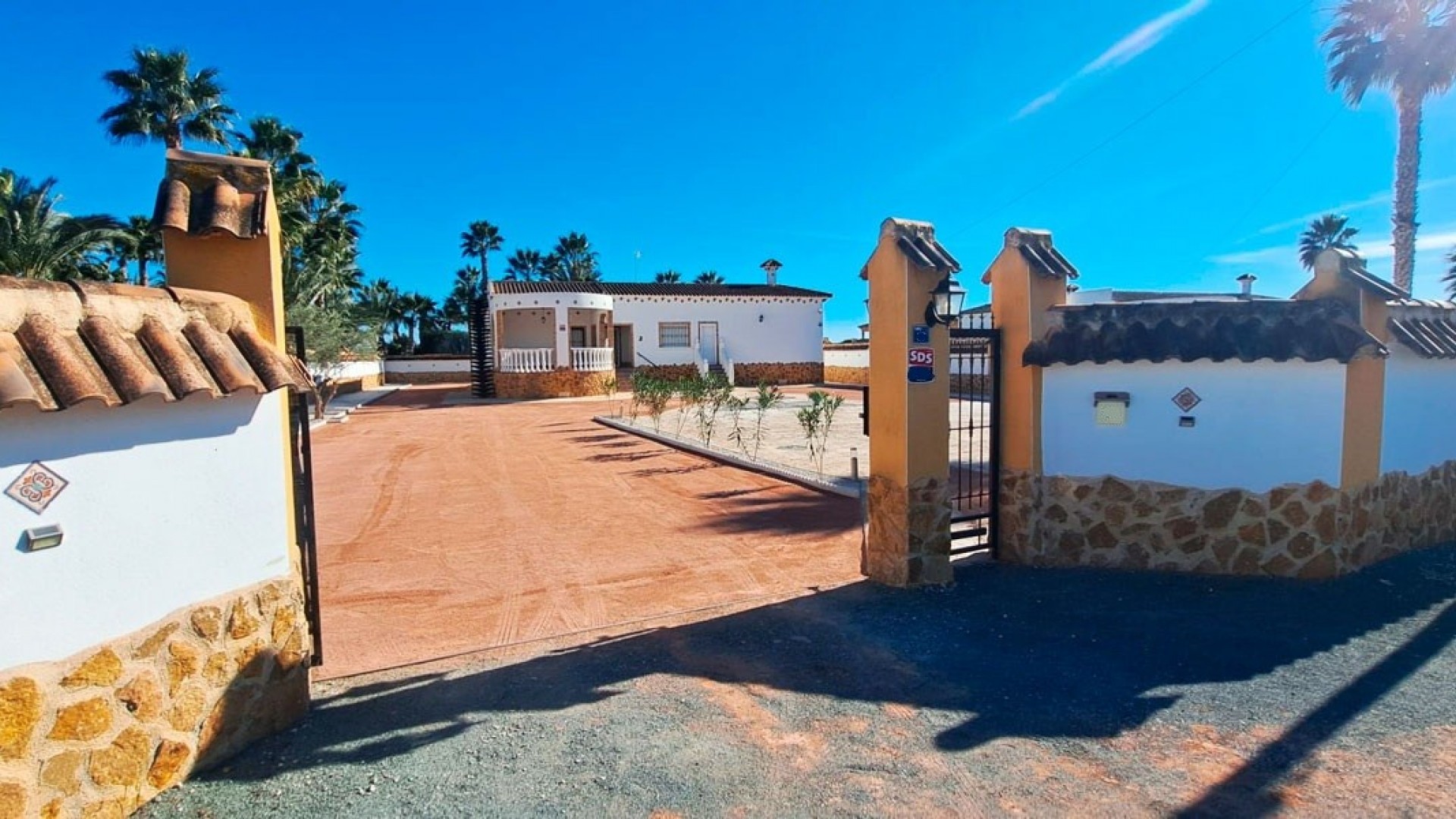 Herverkoop - Finca Landelijk pand -
Catral - Catral - Country