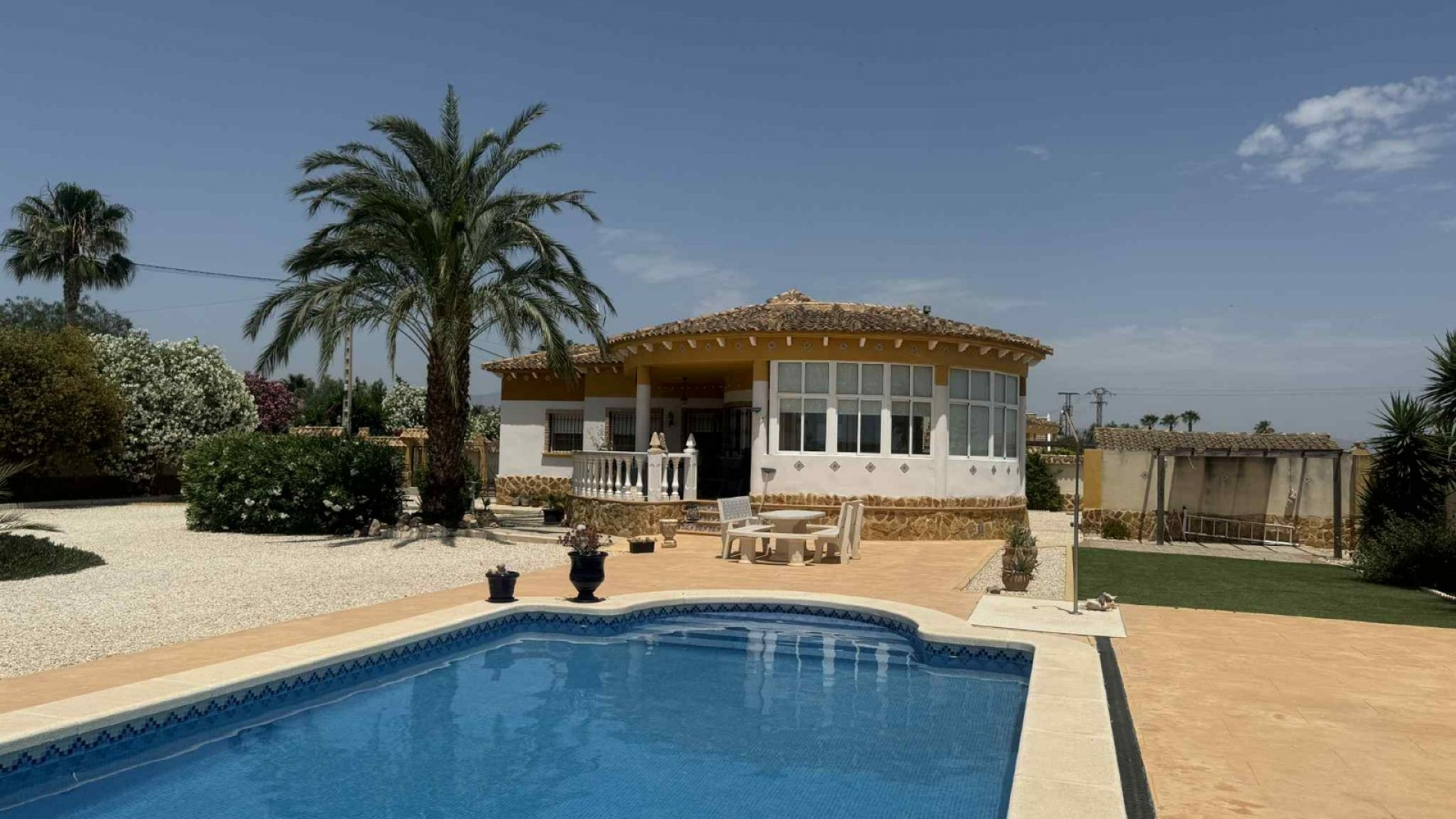 Herverkoop - Finca Landelijk pand -
Catral