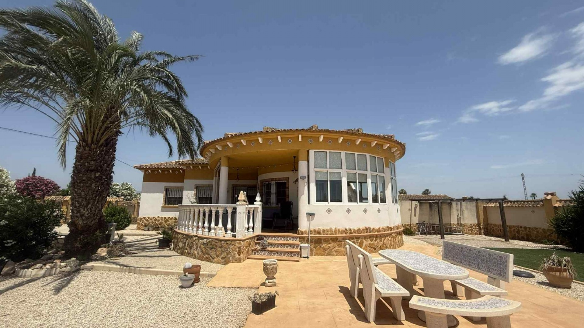 Herverkoop - Finca Landelijk pand -
Catral