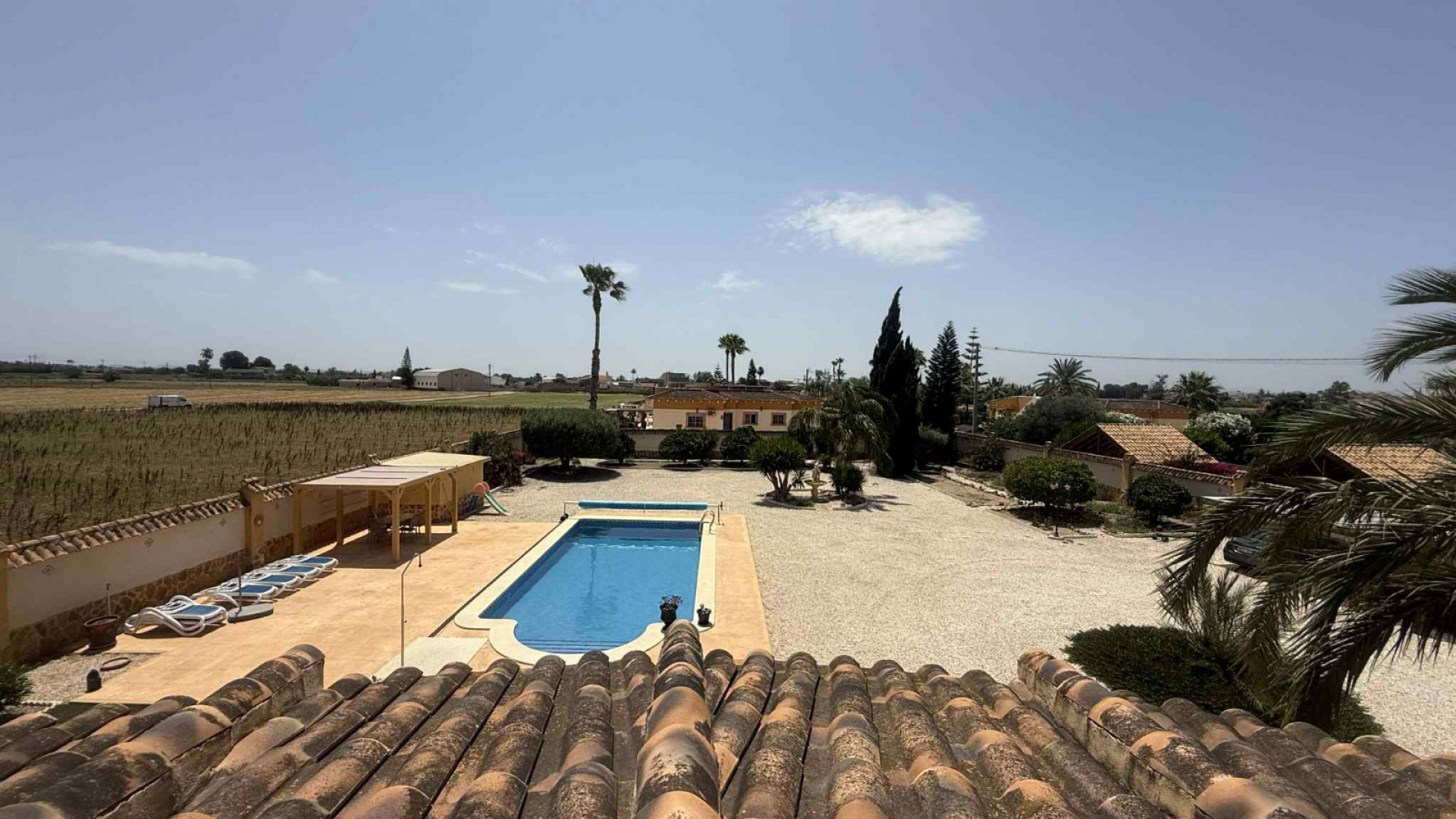 Herverkoop - Finca Landelijk pand -
Catral