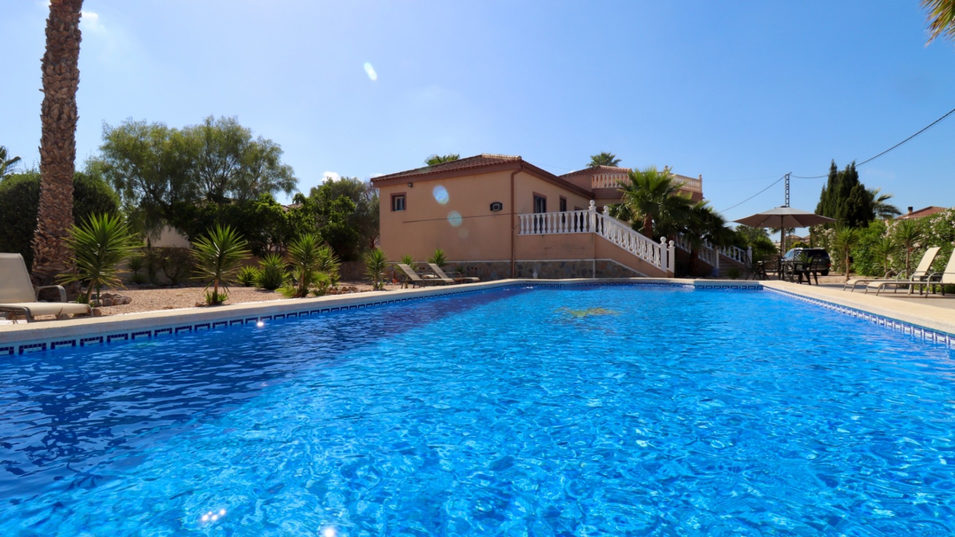 Herverkoop - Finca Landelijk pand -
Catral