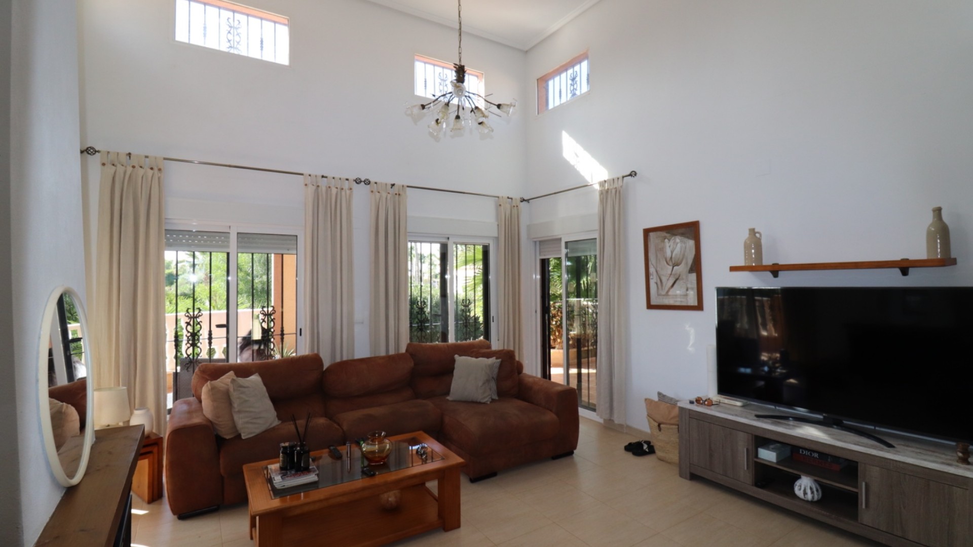 Herverkoop - Finca Landelijk pand -
Catral