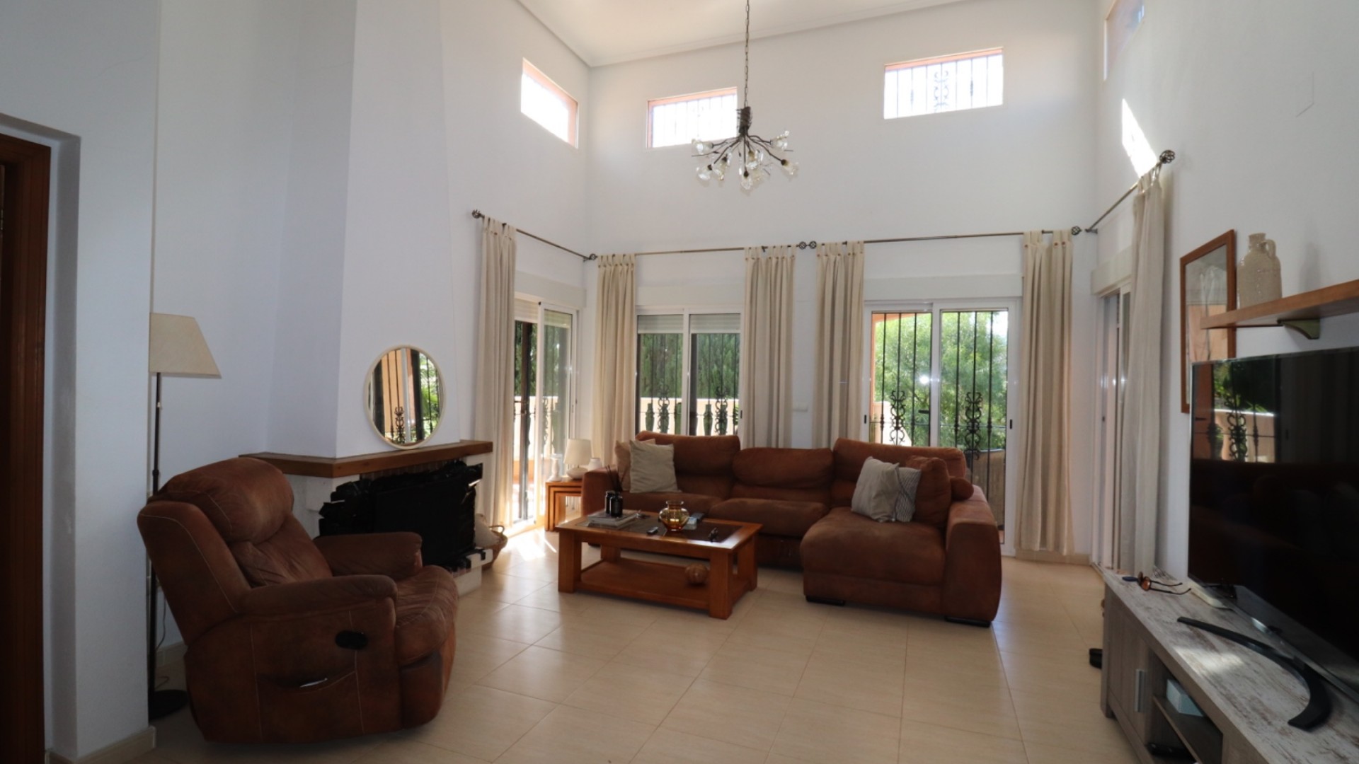 Herverkoop - Finca Landelijk pand -
Catral