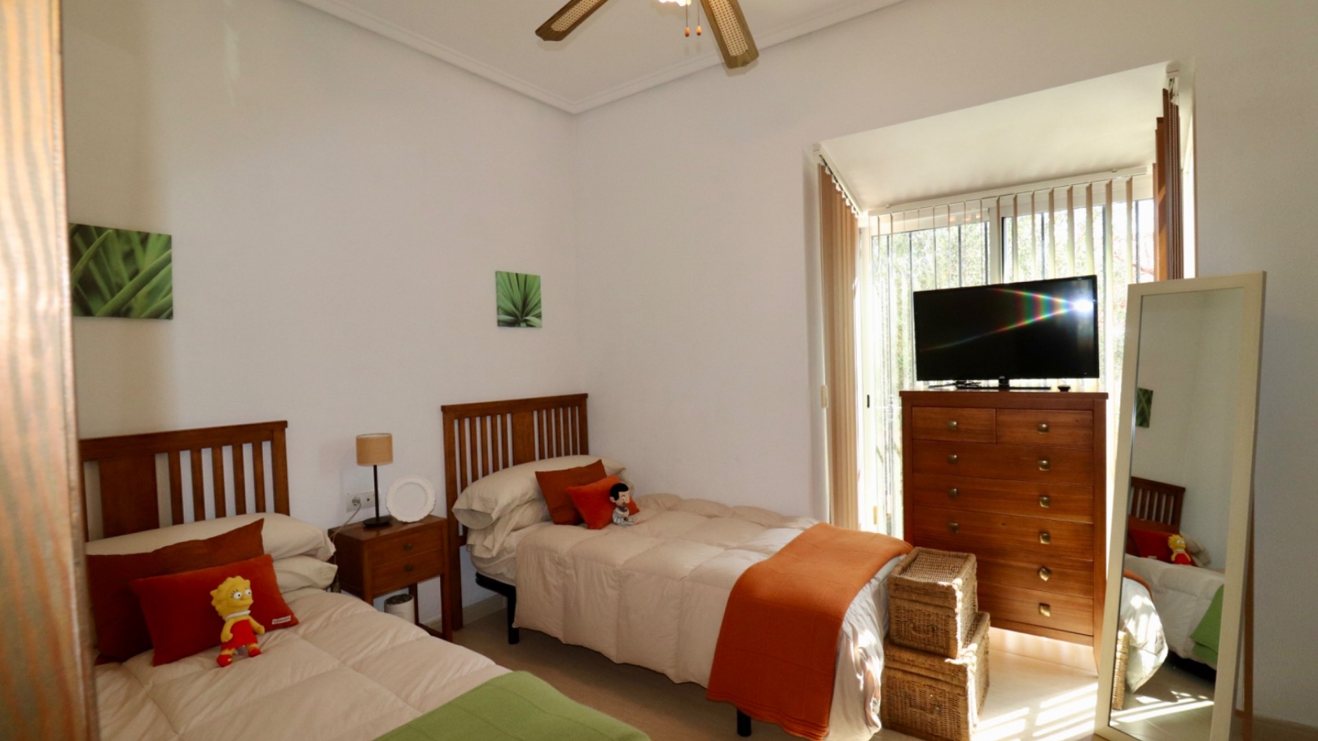 Herverkoop - Finca Landelijk pand -
Catral