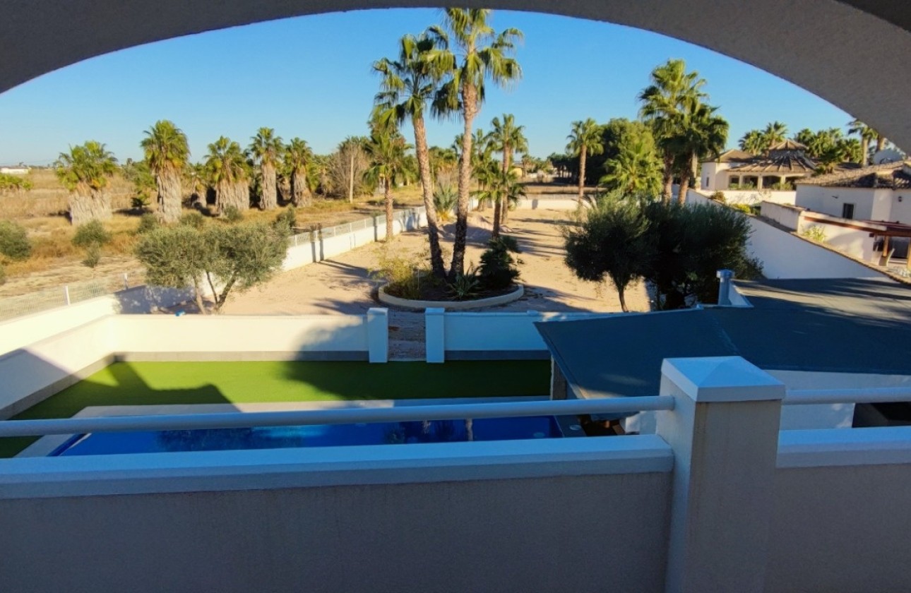 Herverkoop - Finca Landelijk pand -
Catral