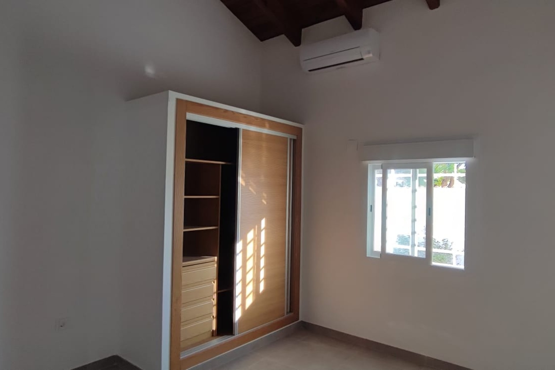 Herverkoop - Finca Landelijk pand -
Catral