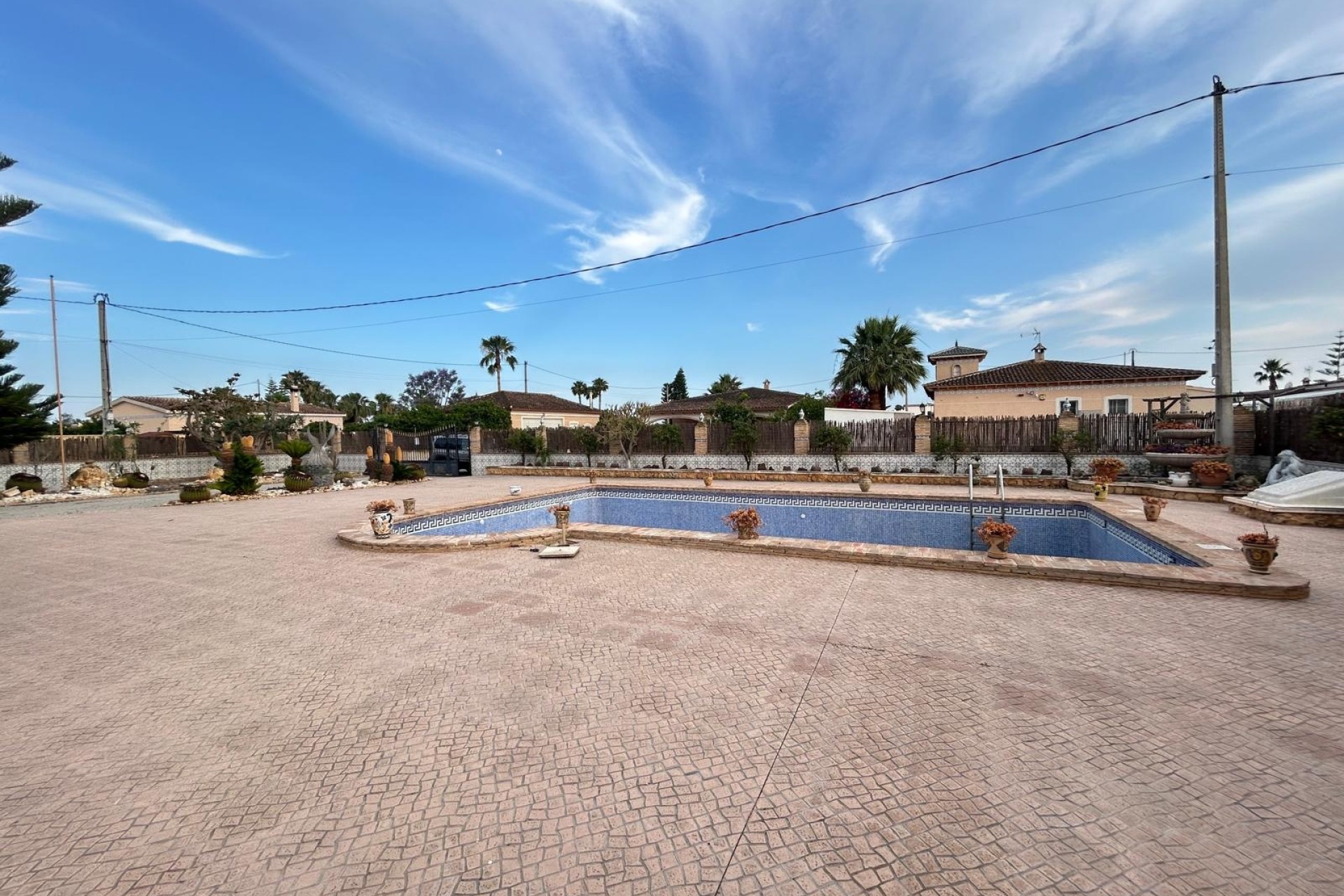 Herverkoop - Finca Landelijk pand -
Catral