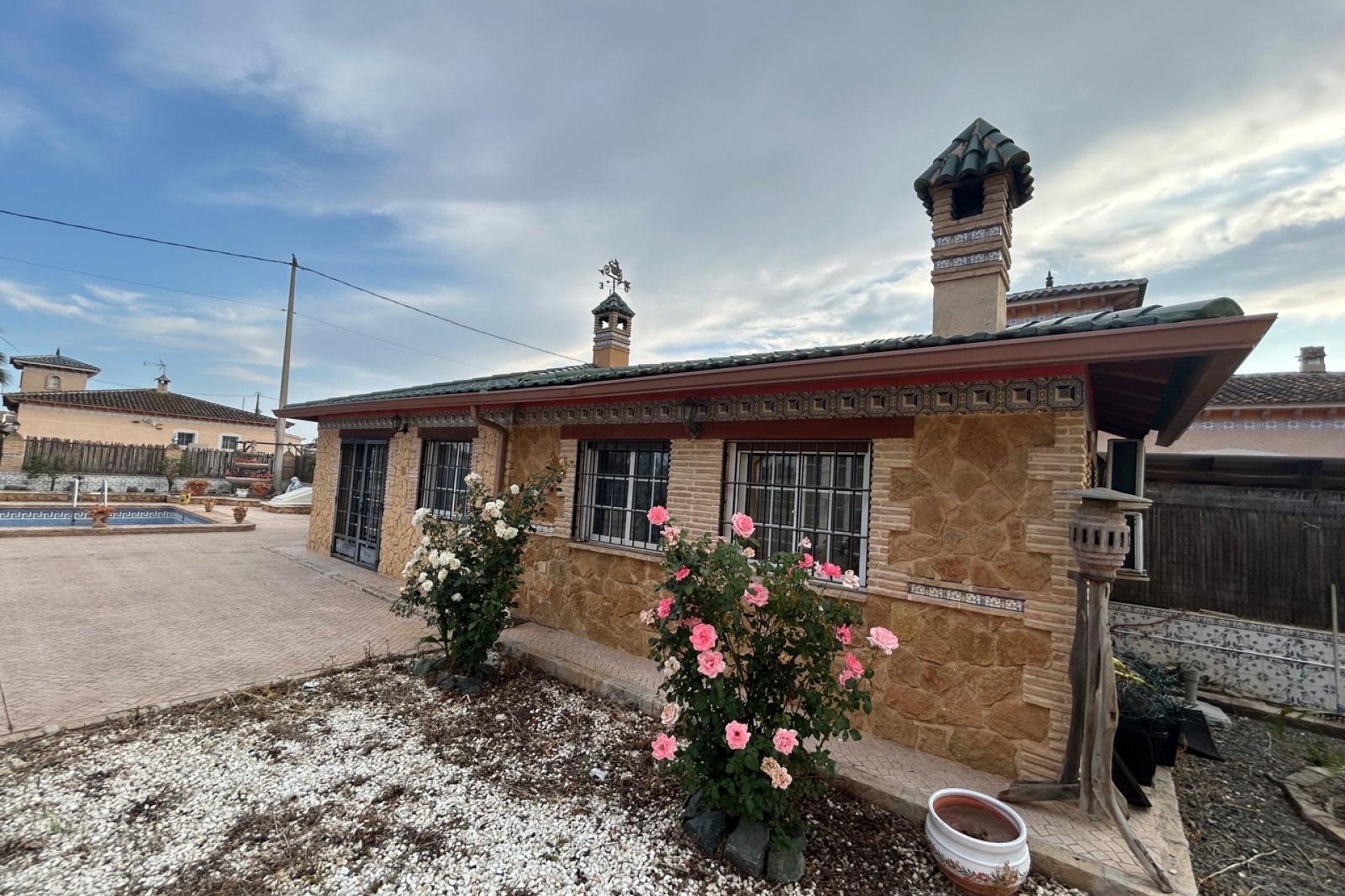 Herverkoop - Finca Landelijk pand -
Catral