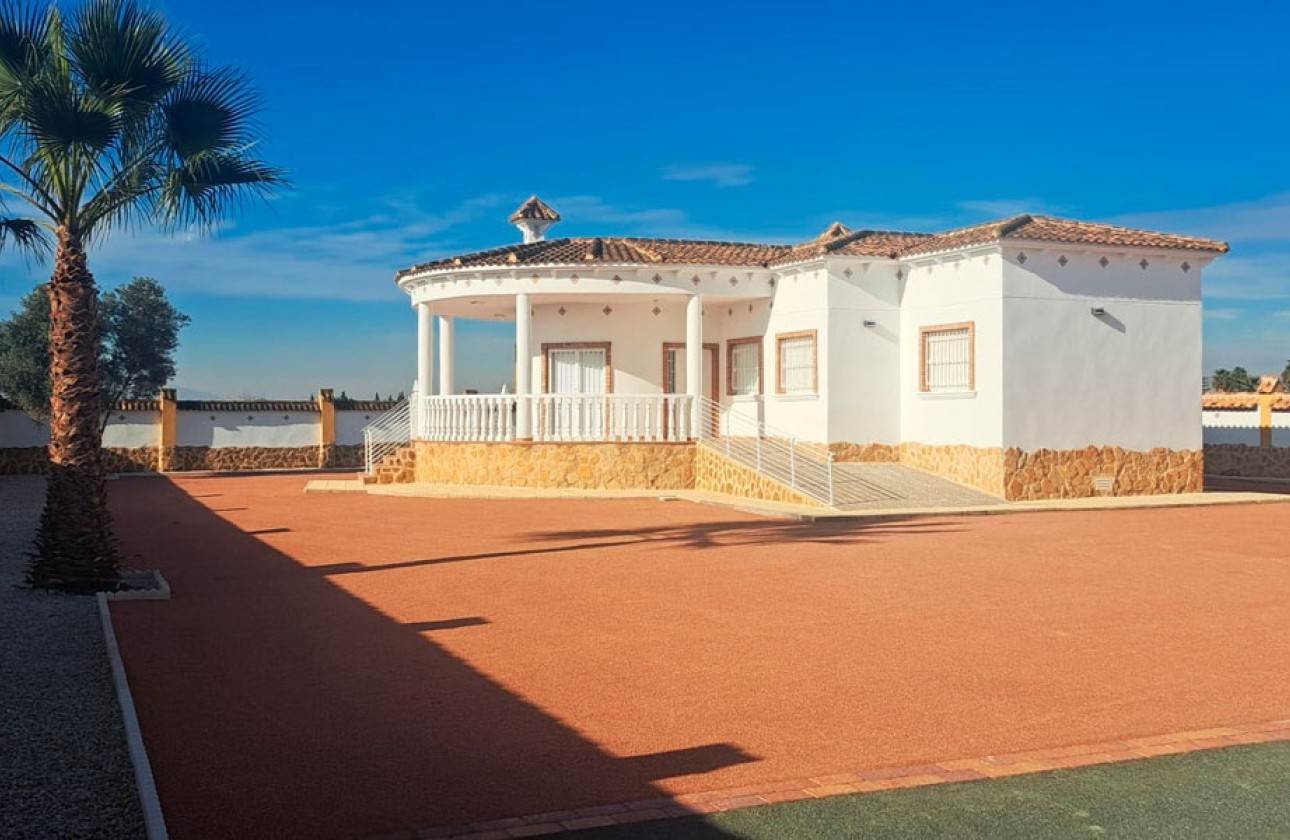 Herverkoop - Finca Landelijk pand -
Catral