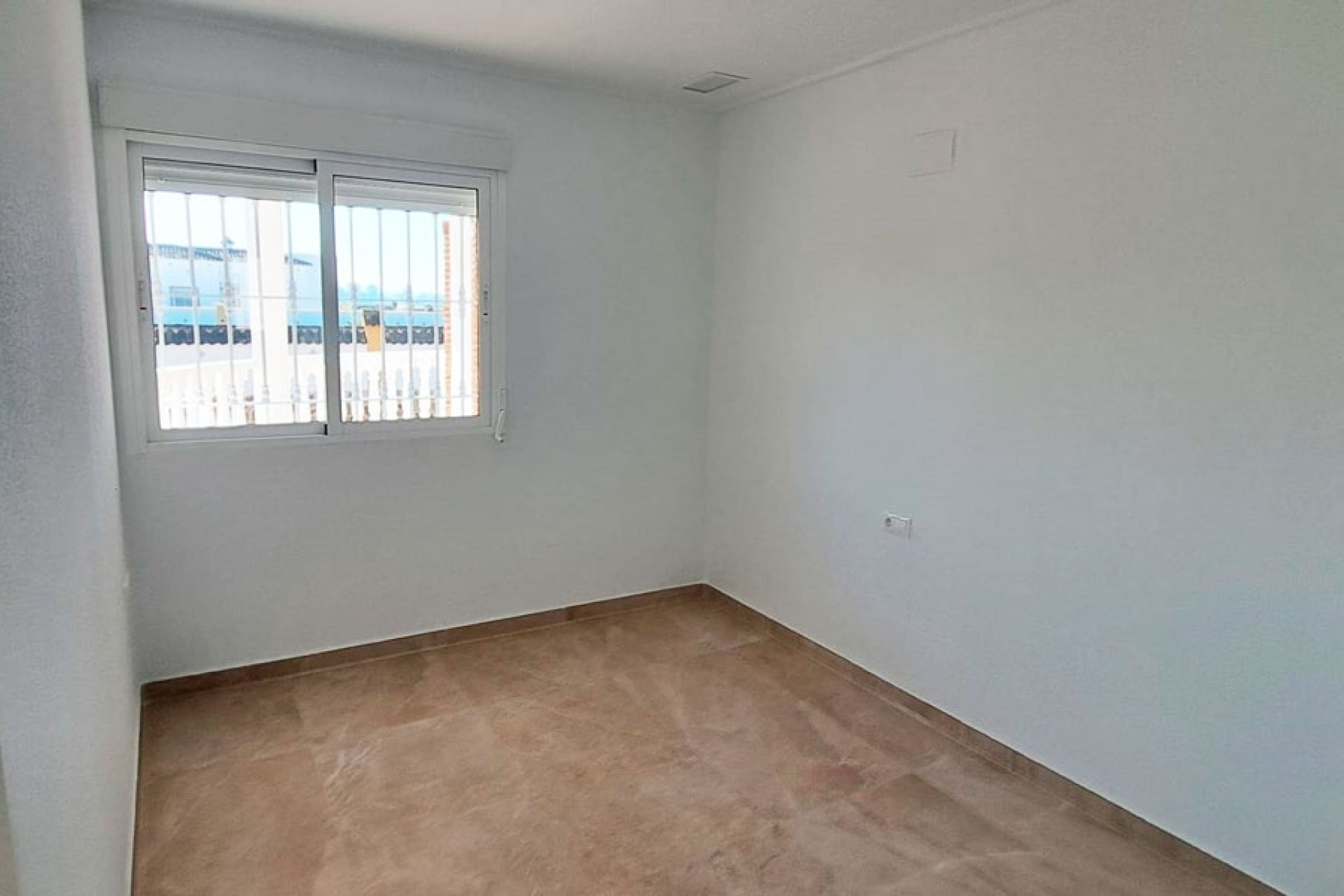 Herverkoop - Finca Landelijk pand -
Catral