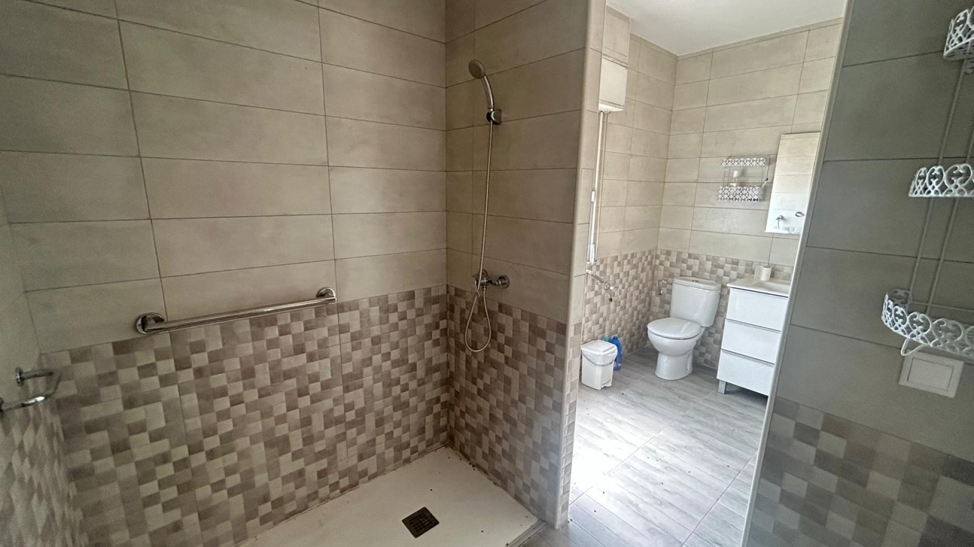 Herverkoop - Finca Landelijk pand -
Crevillente