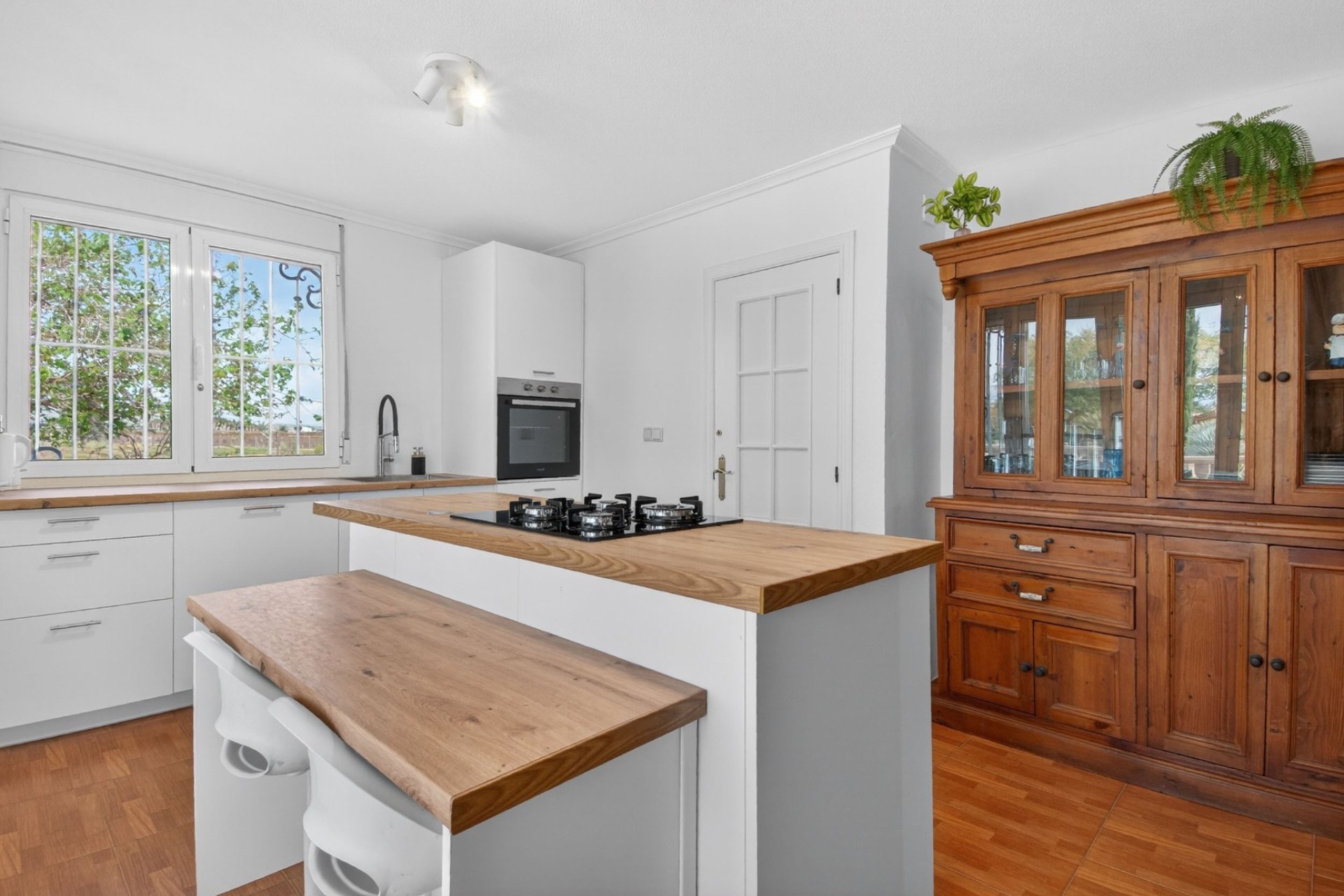 Herverkoop - Finca Landelijk pand -
Crevillente