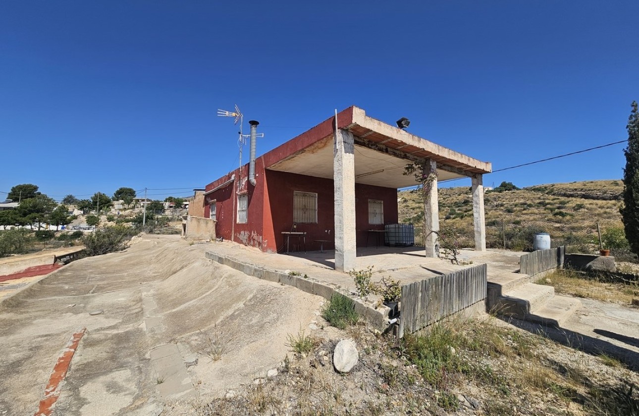 Herverkoop - Finca Landelijk pand -
Crevillente