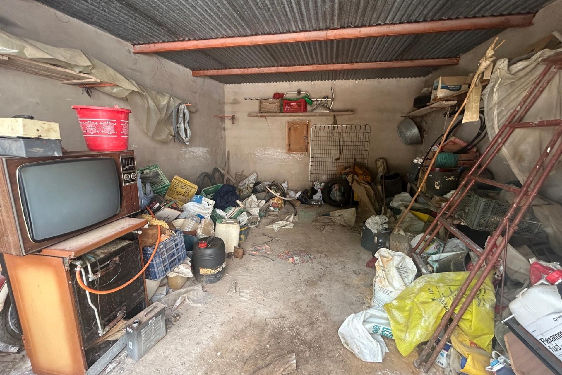 Herverkoop - Finca Landelijk pand -
Crevillente