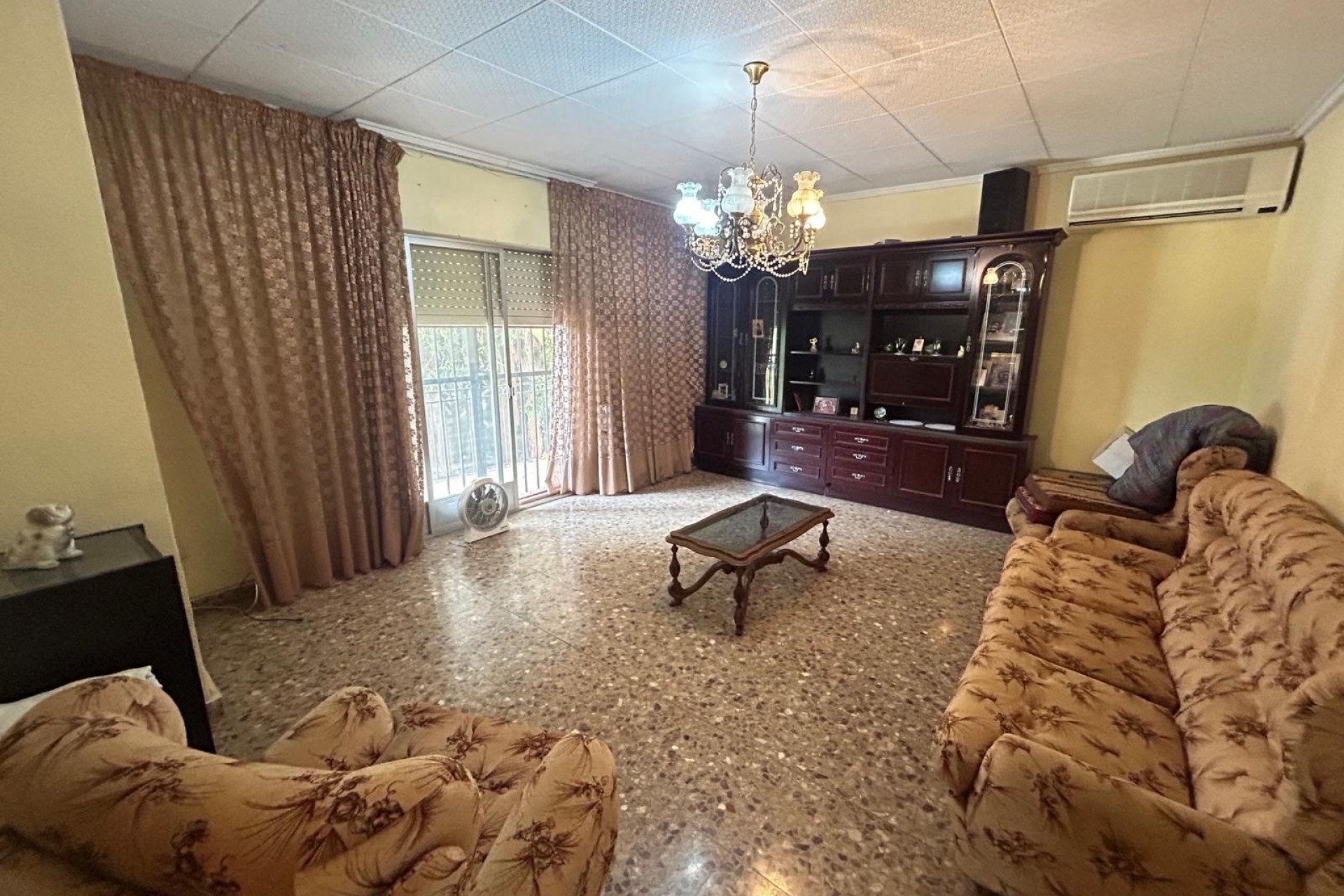 Herverkoop - Finca Landelijk pand -
Crevillente