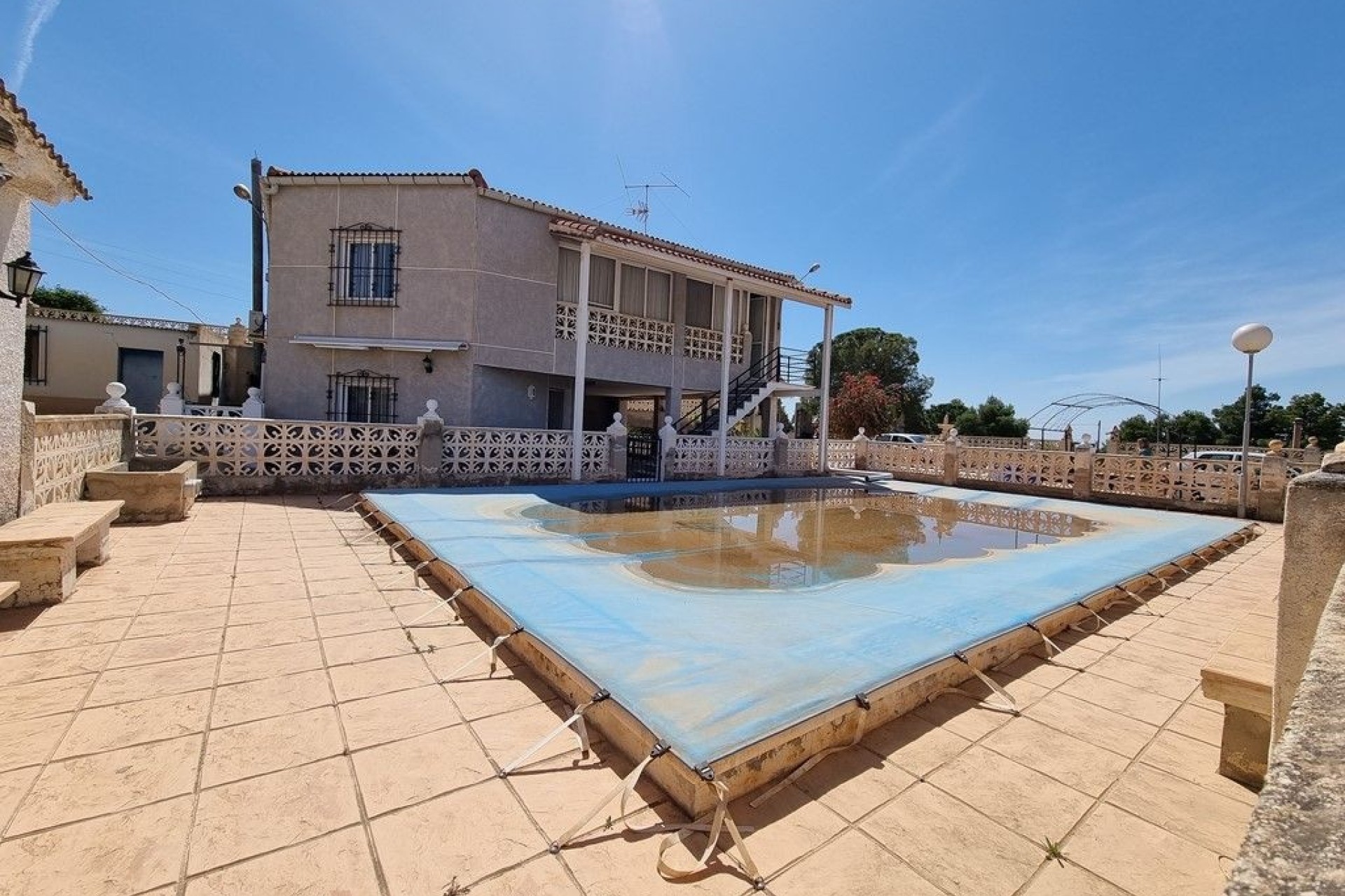 Herverkoop - Finca Landelijk pand -
Crevillente