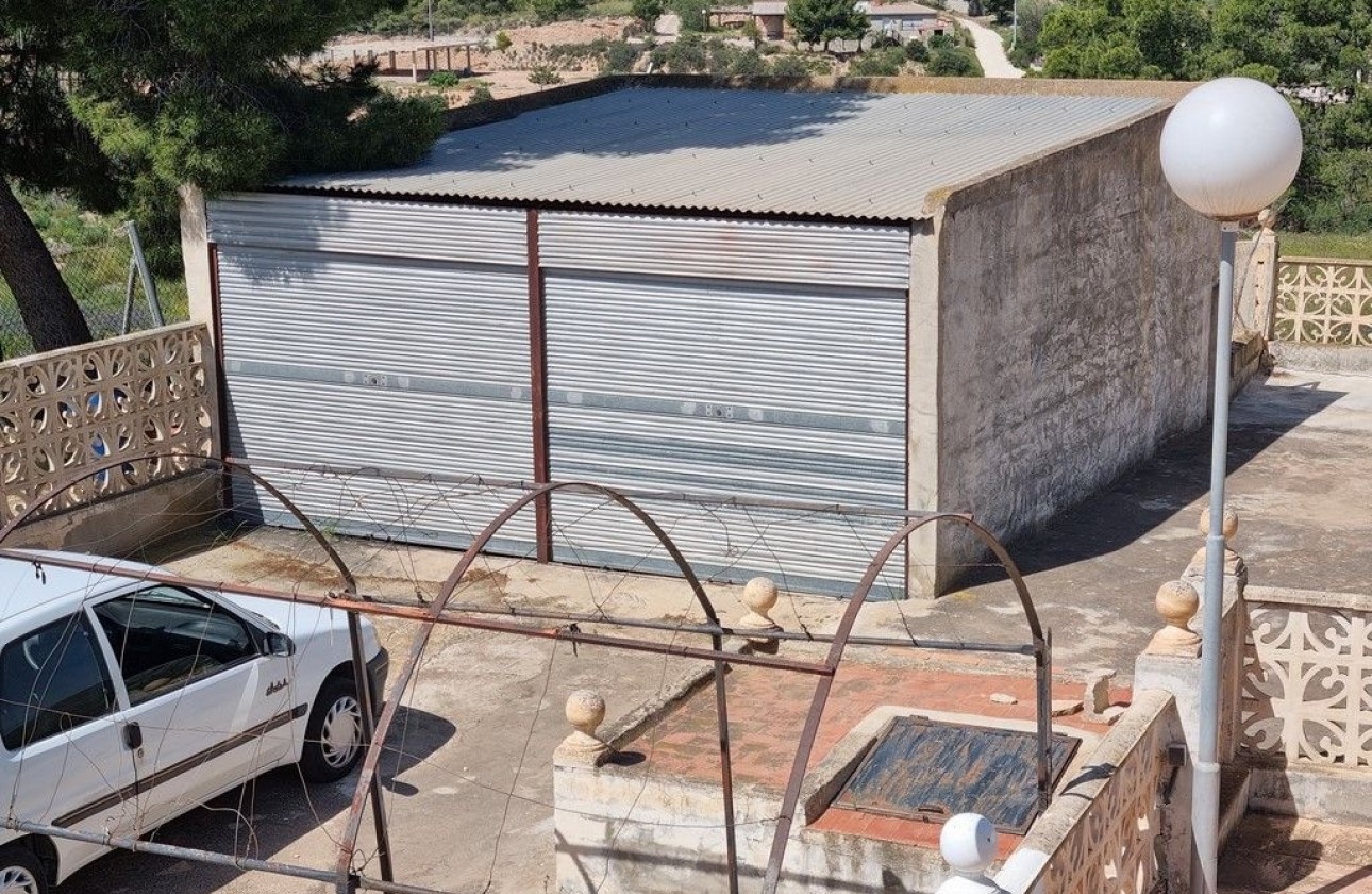 Herverkoop - Finca Landelijk pand -
Crevillente