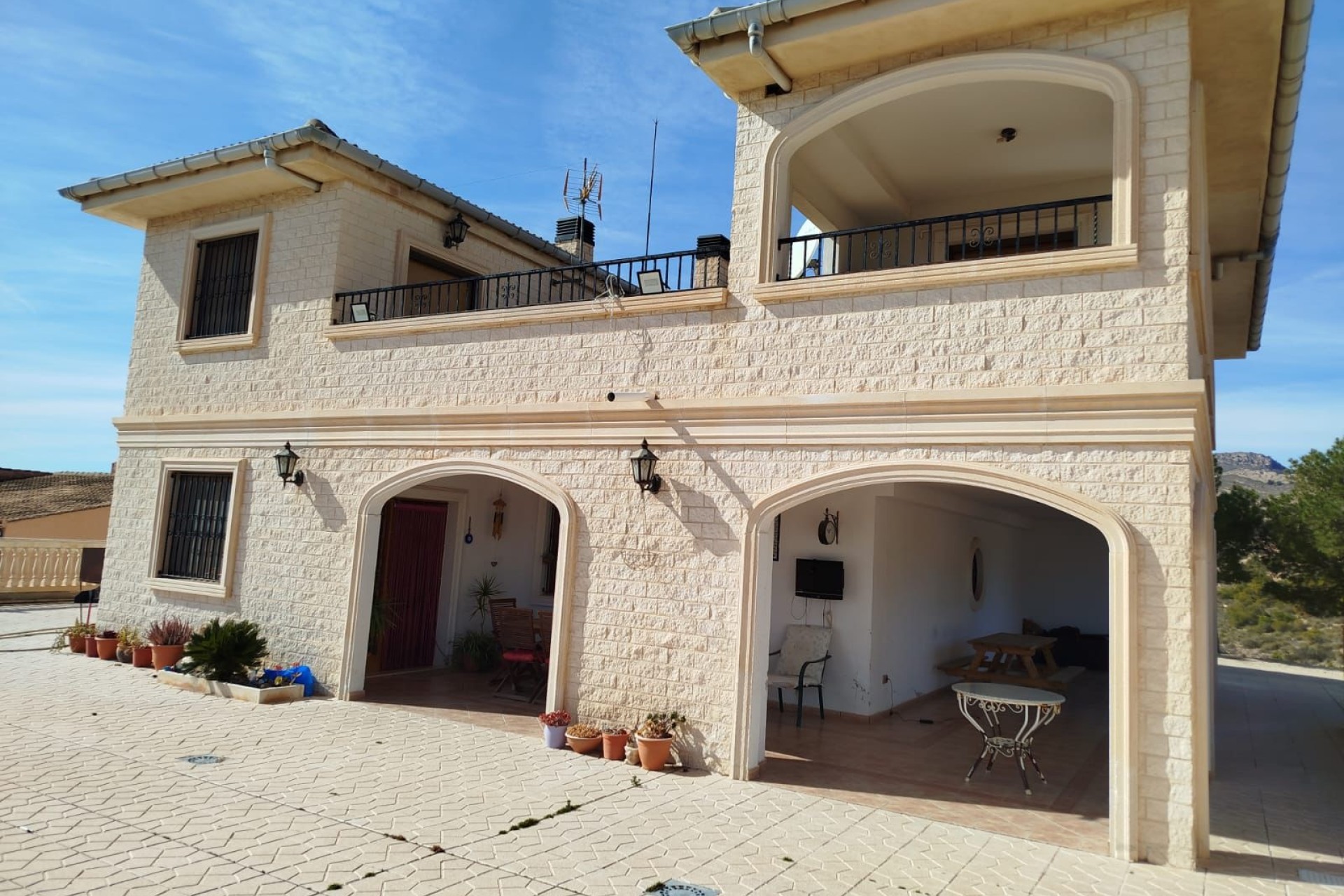 Herverkoop - Finca Landelijk pand -
Crevillente