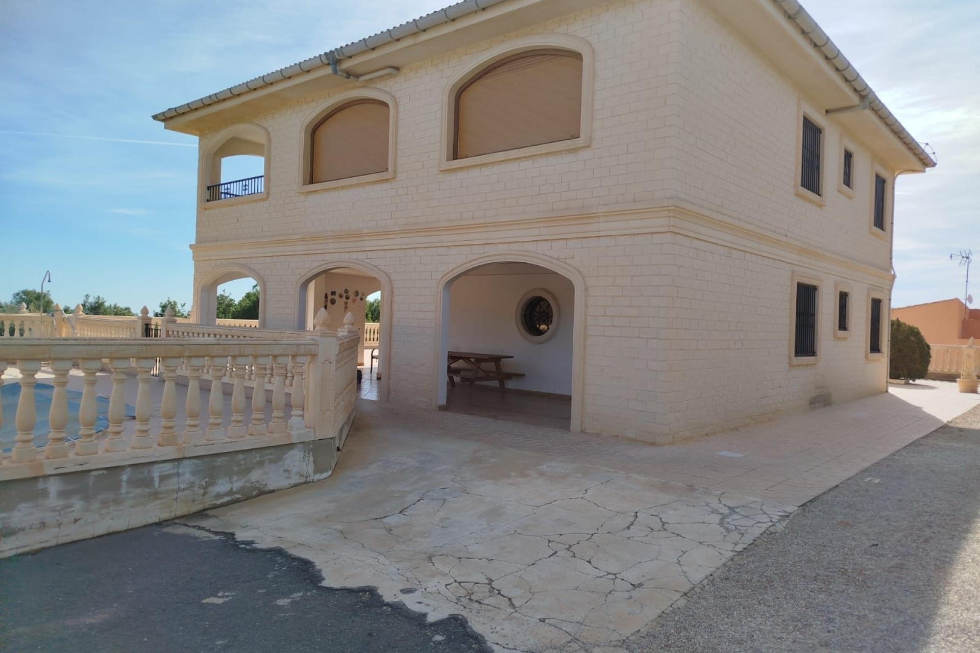 Herverkoop - Finca Landelijk pand -
Crevillente