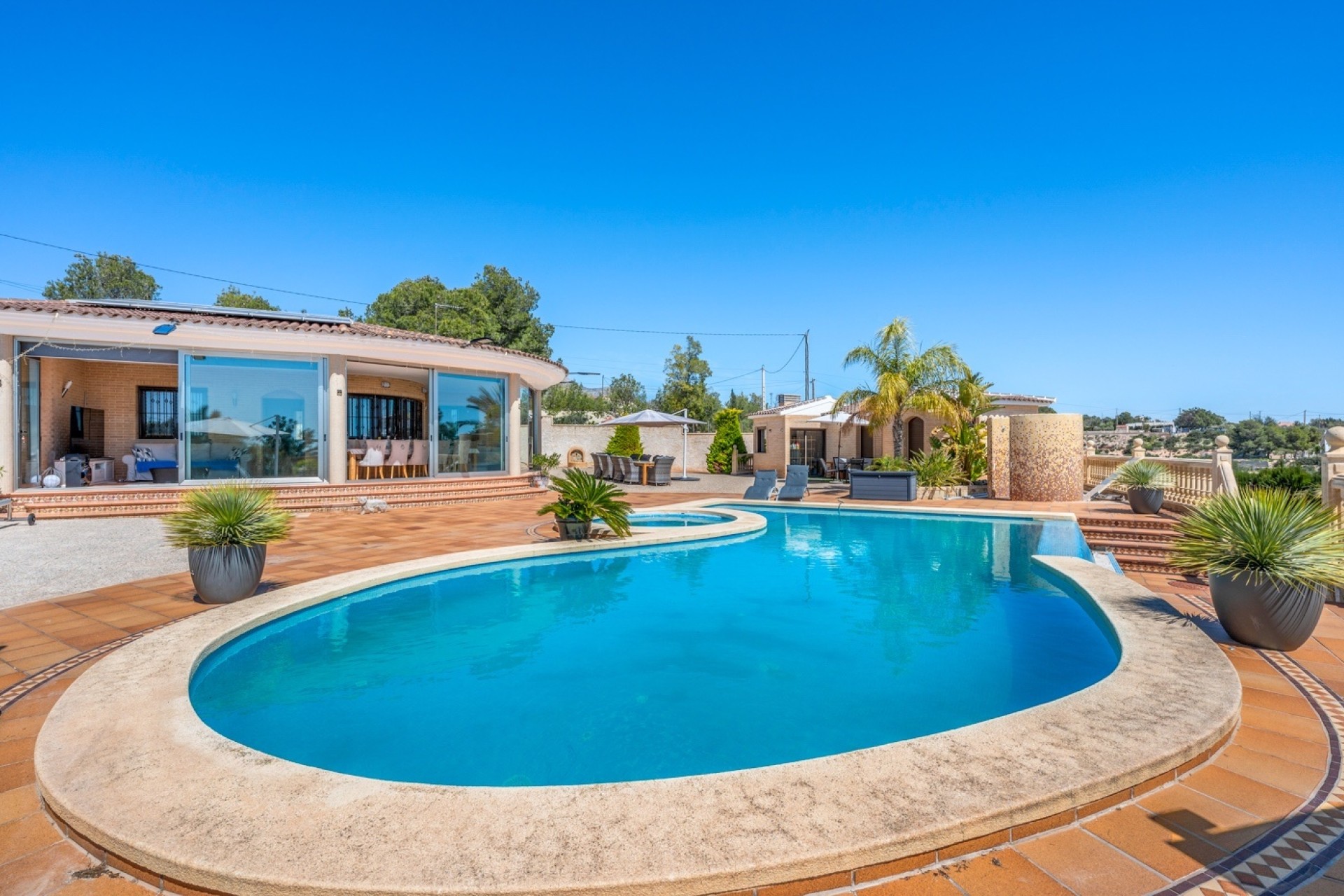 Herverkoop - Finca Landelijk pand -
Crevillente