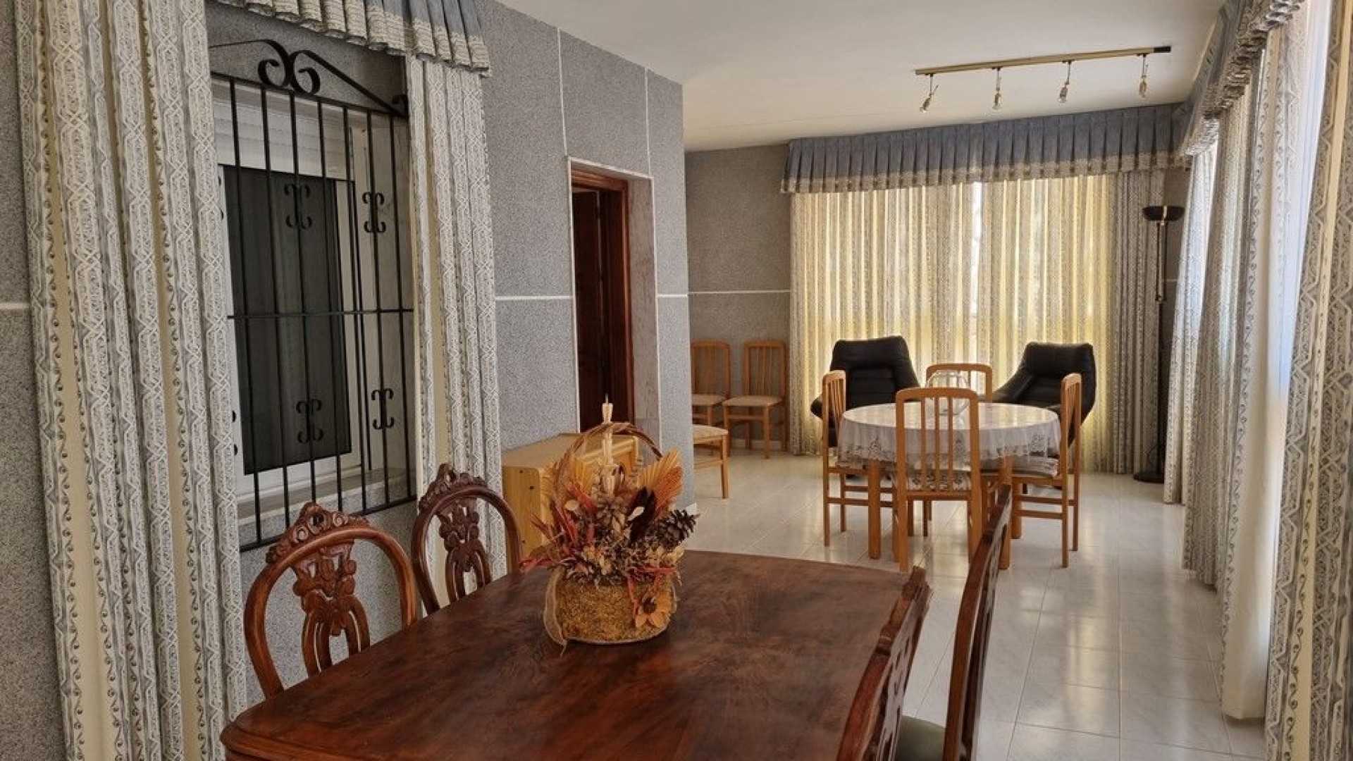 Herverkoop - Finca Landelijk pand -
Crevillente