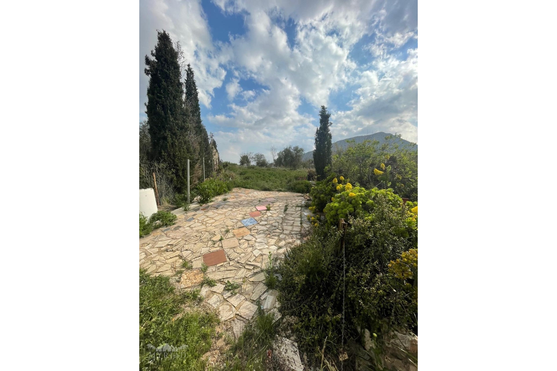 Herverkoop - Finca Landelijk pand -
El Cantón